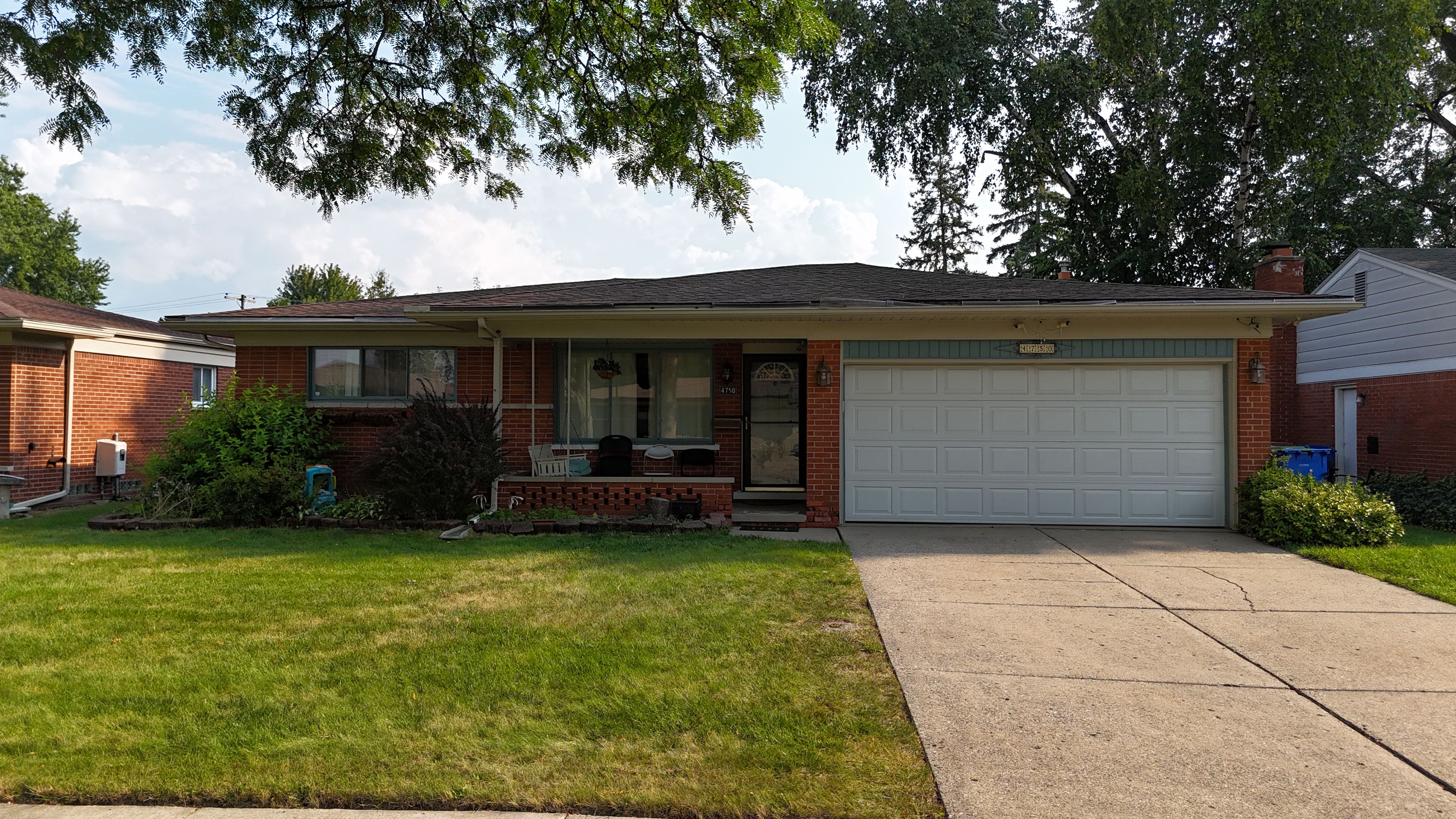 Photo 1 of 25 of 4750 LA CHENE Drive house