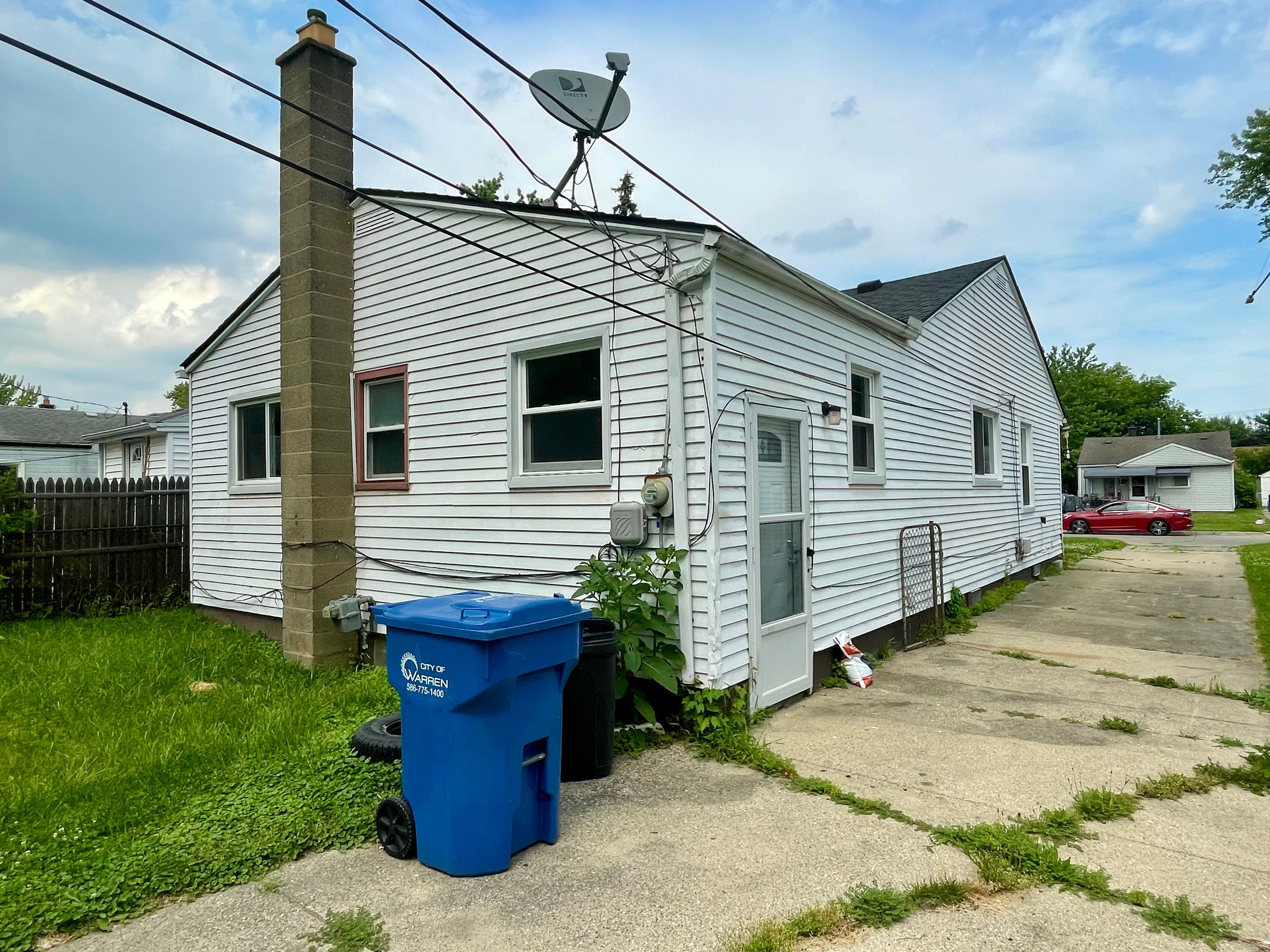 Photo 16 of 21 of 20817 ATLANTIC Avenue house