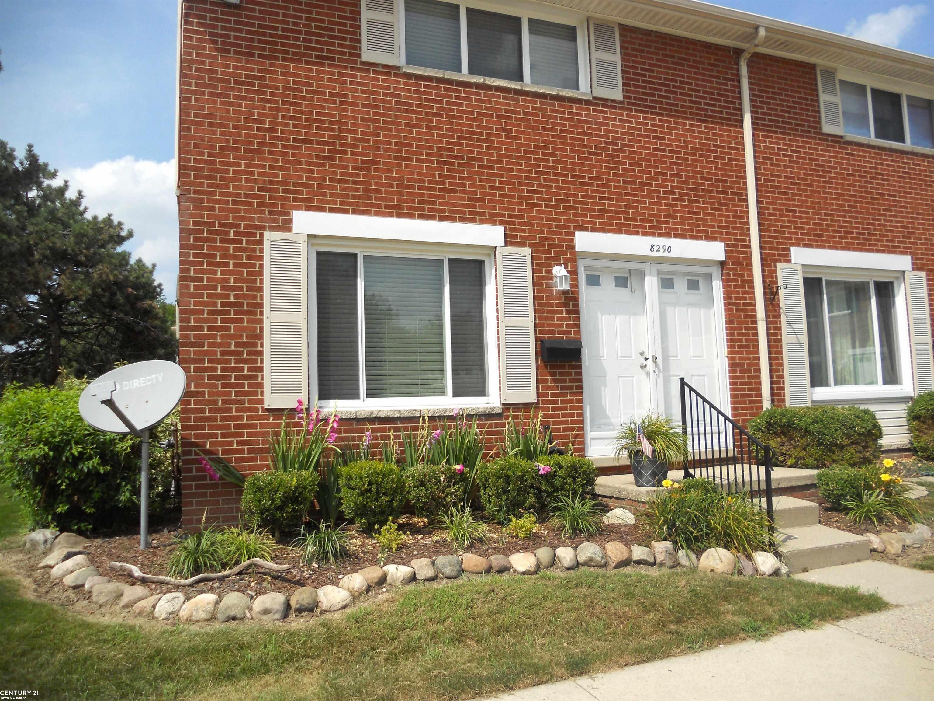 Photo 3 of 68 of 8290 FARNUM Circle townhome