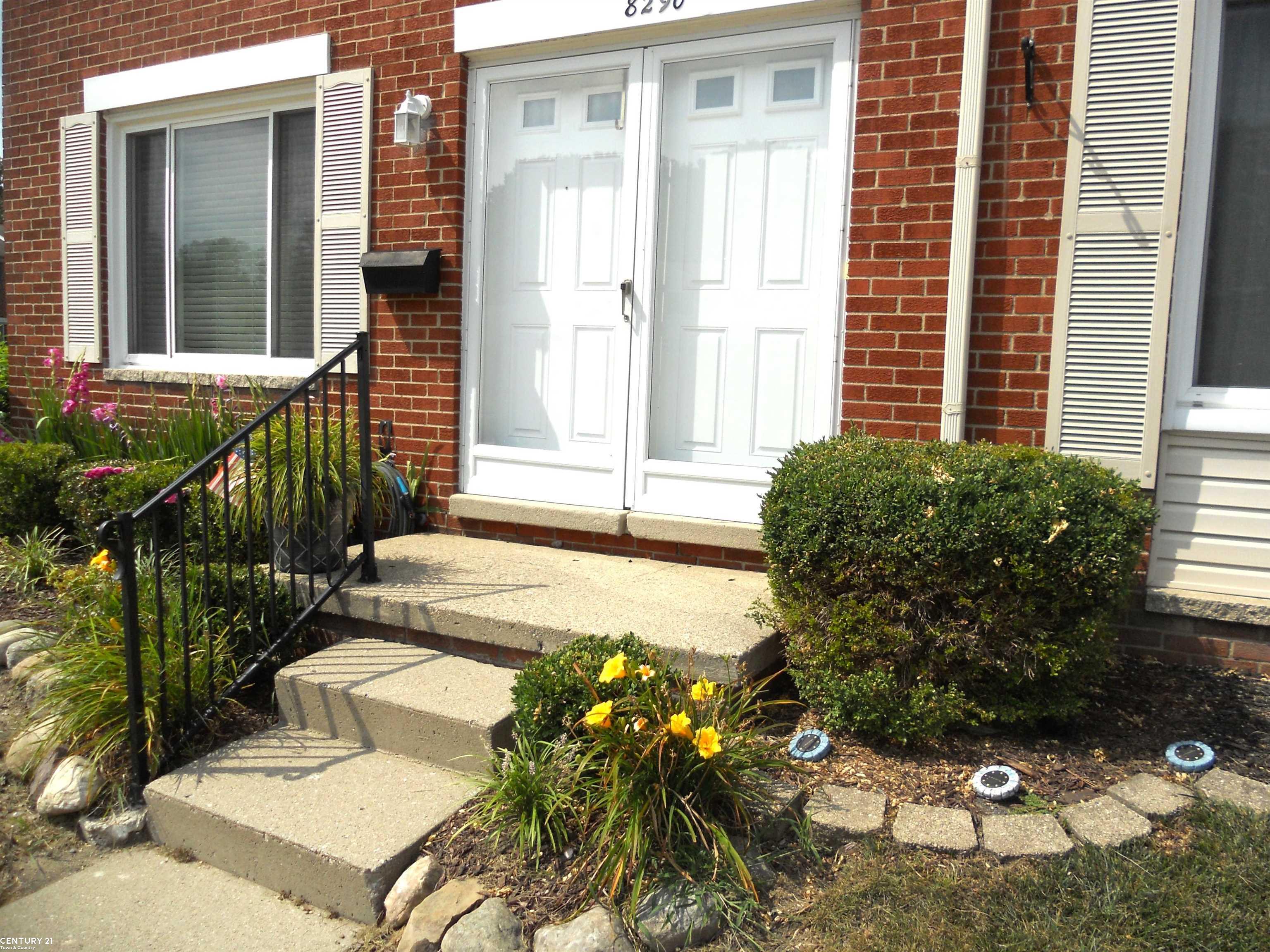 Photo 6 of 68 of 8290 FARNUM Circle townhome