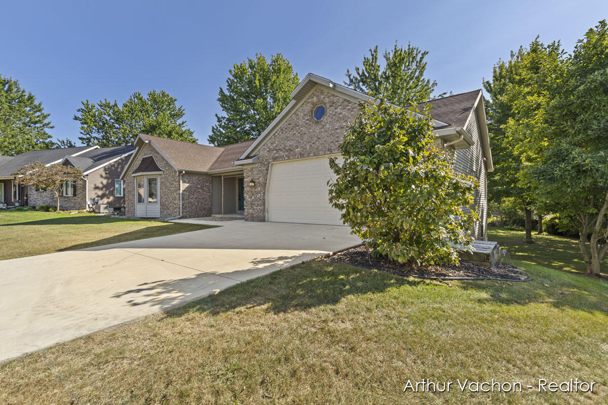 Photo 4 of 48 of 2980 Florence Drive SW house