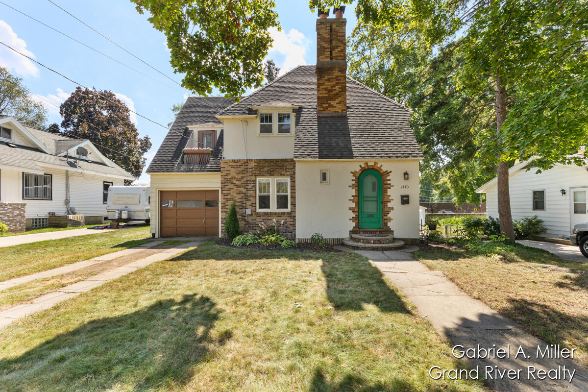 Photo 1 of 24 of 2140 Audobon Street SW house