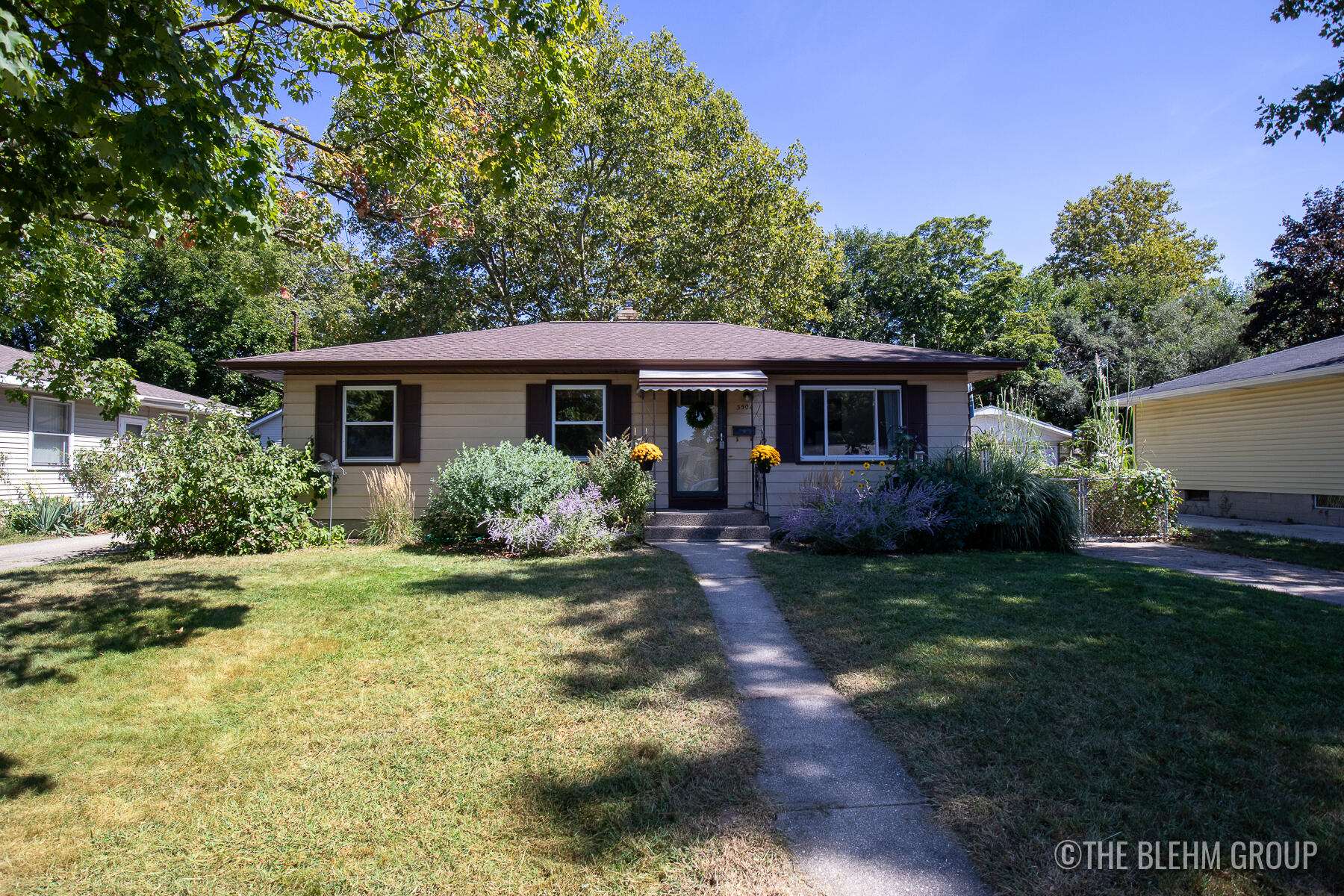 Photo 1 of 26 of 3504 Wyoming Avenue SW house