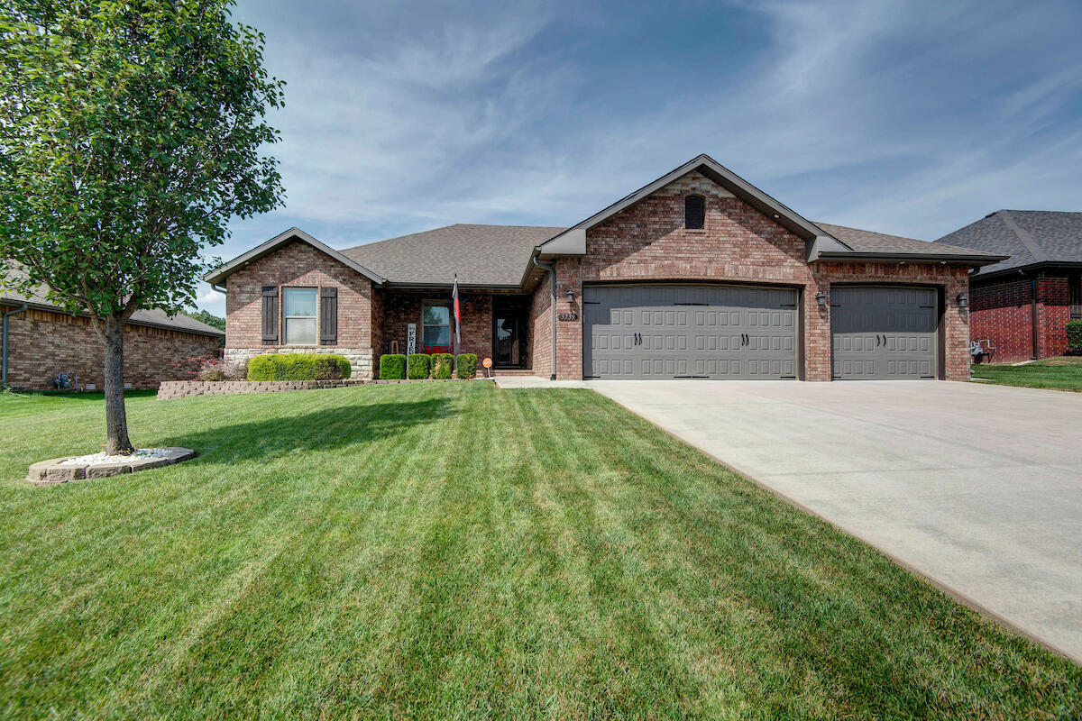 Photo 1 of 26 of 5739 South Cottonwood Drive house