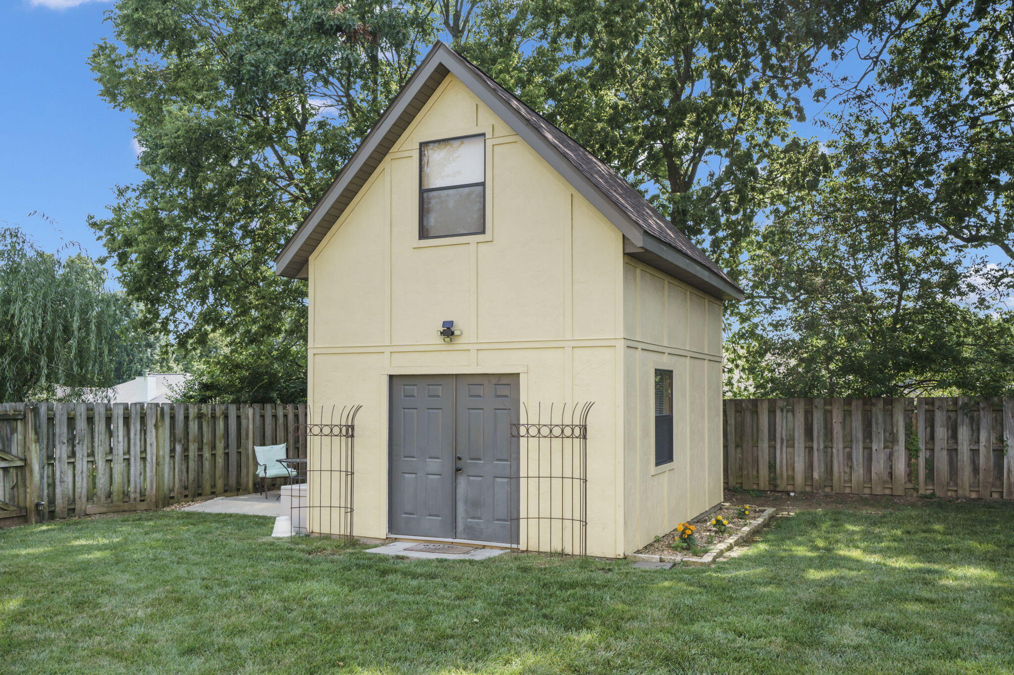 Photo 45 of 51 of 3909 West Eaglecrest Street house