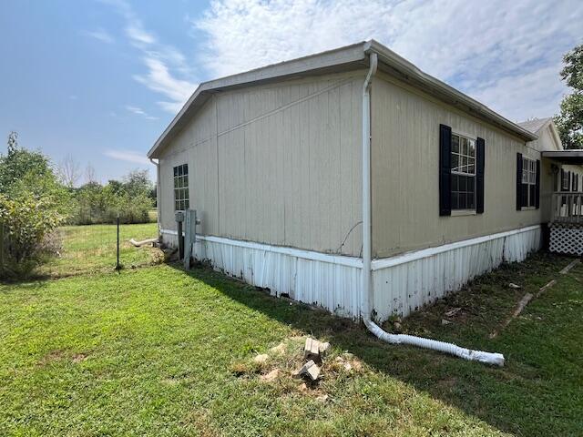 Photo 17 of 18 of 204 Pin Oak Lane mobile home