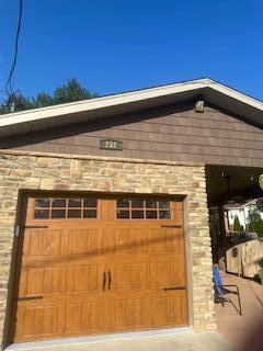 Photo 3 of 72 of 252 South Lakeshore Drive house