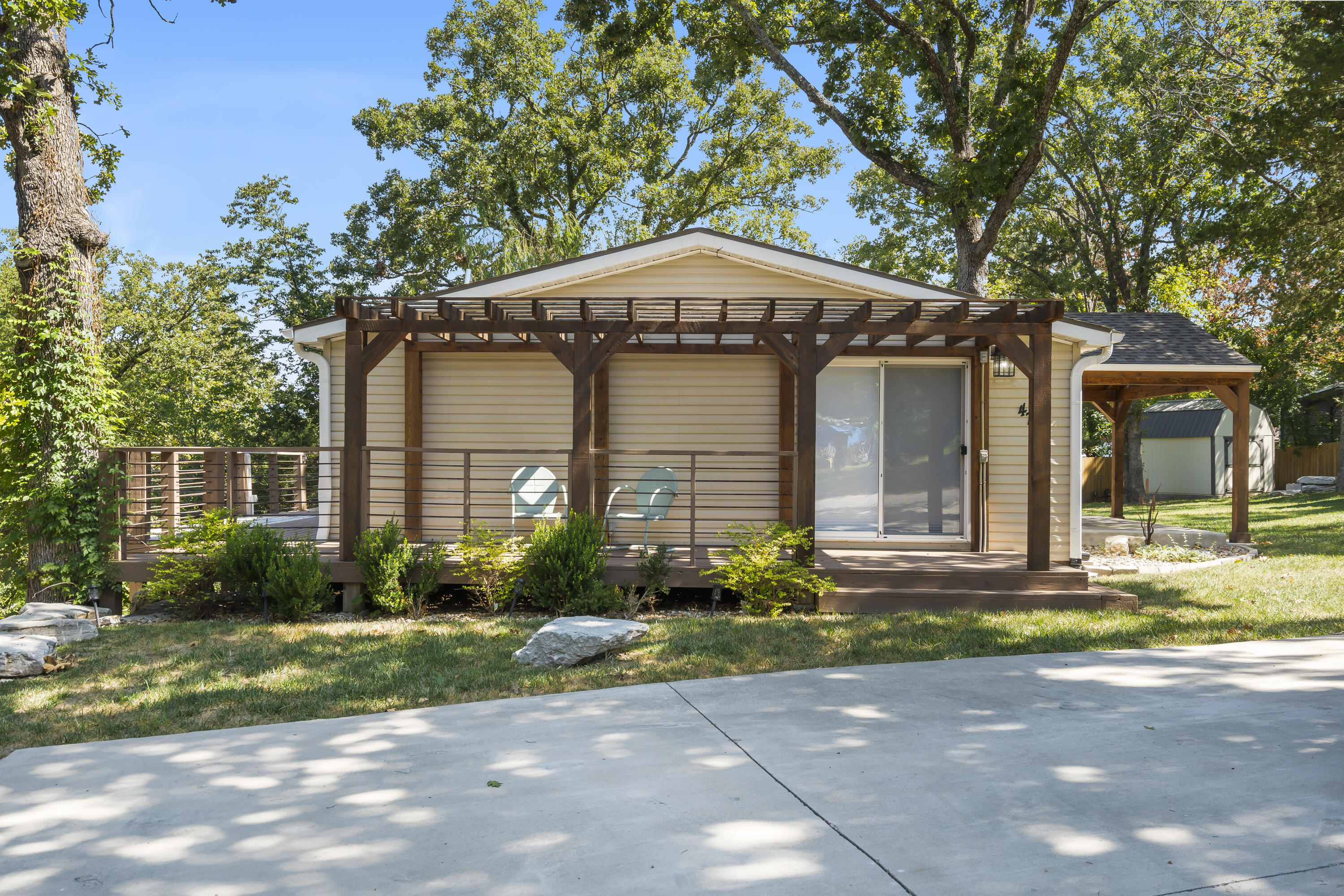 Photo 4 of 33 of 47 Spinwheel Lane house