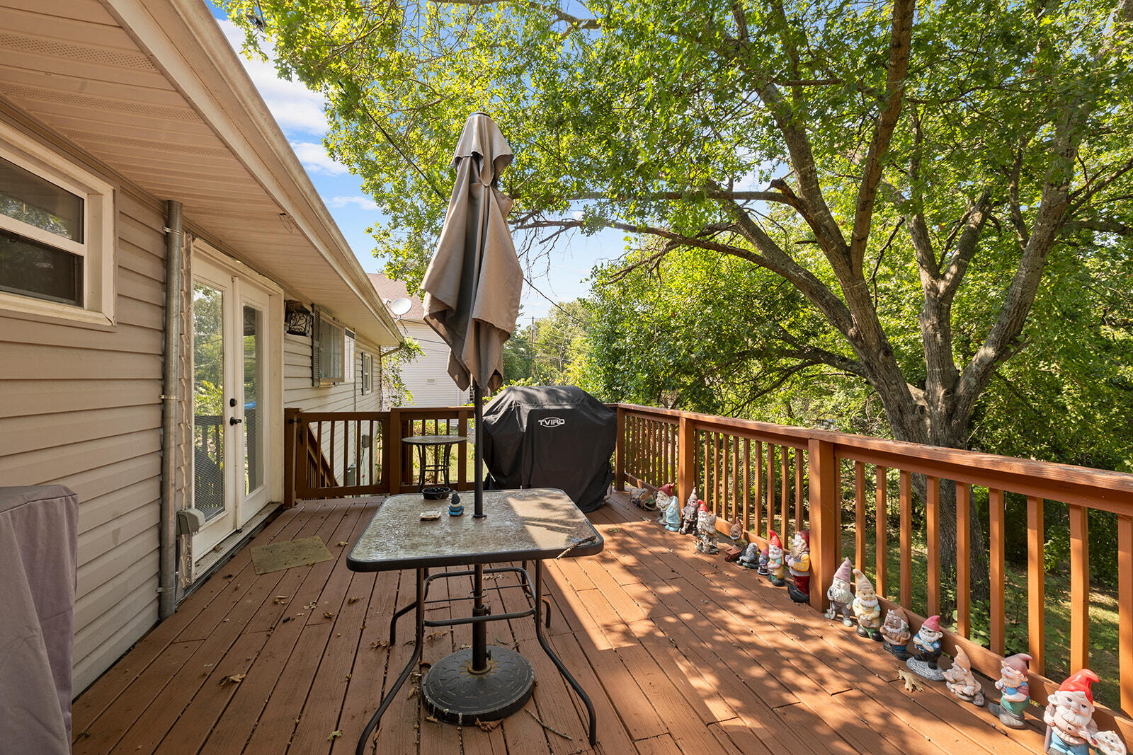 Photo 6 of 24 of 1709 Neihardt Avenue house