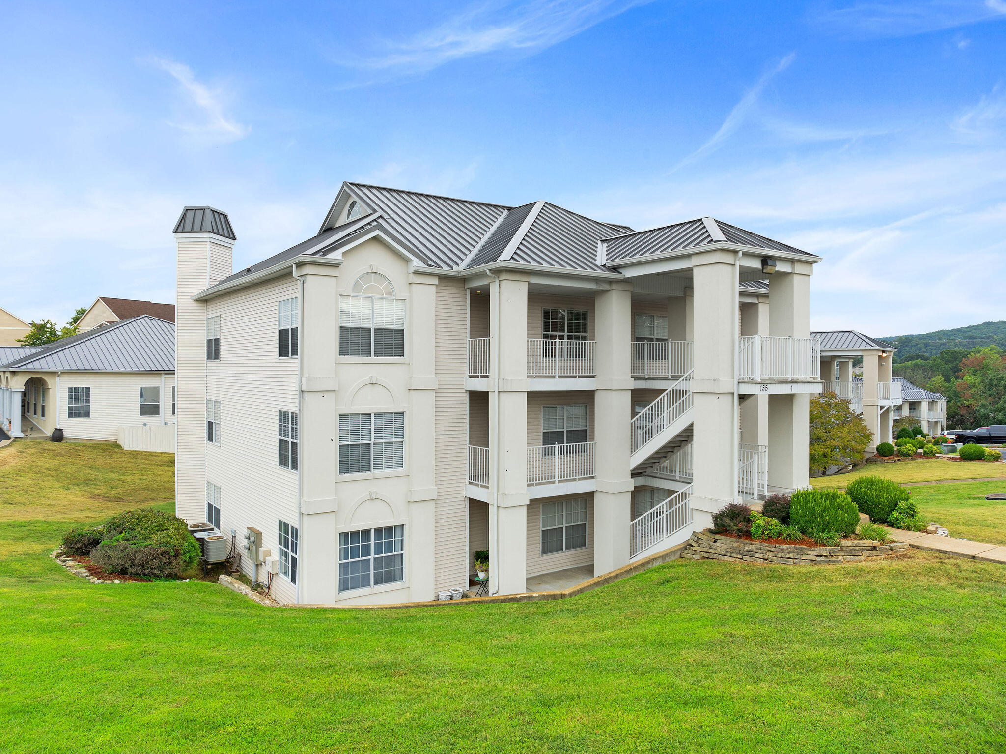 Photo 21 of 39 of 155 Meadow Brook Lane 5 condo