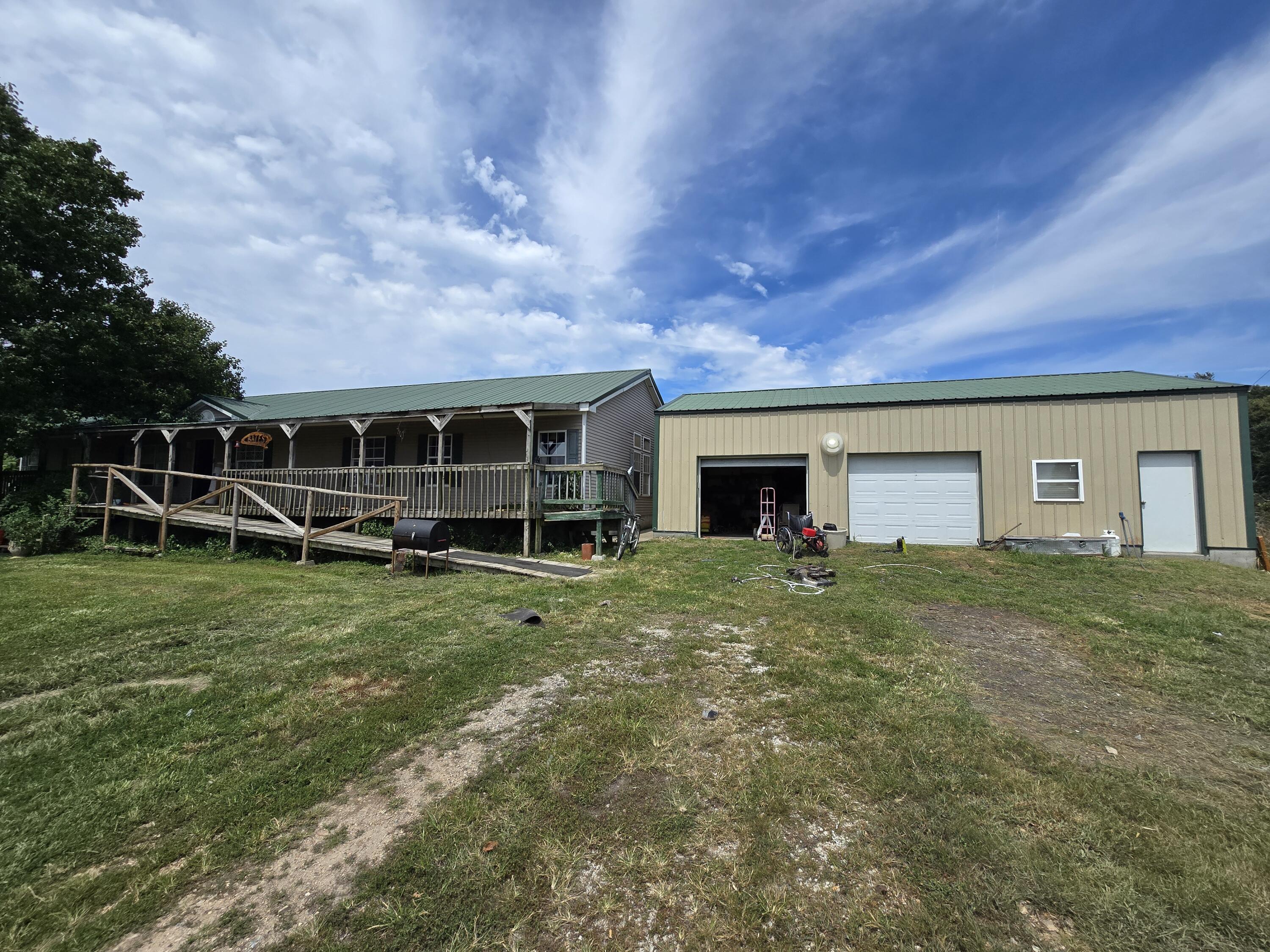 Photo 3 of 15 of 125 Crossroads Drive mobile home