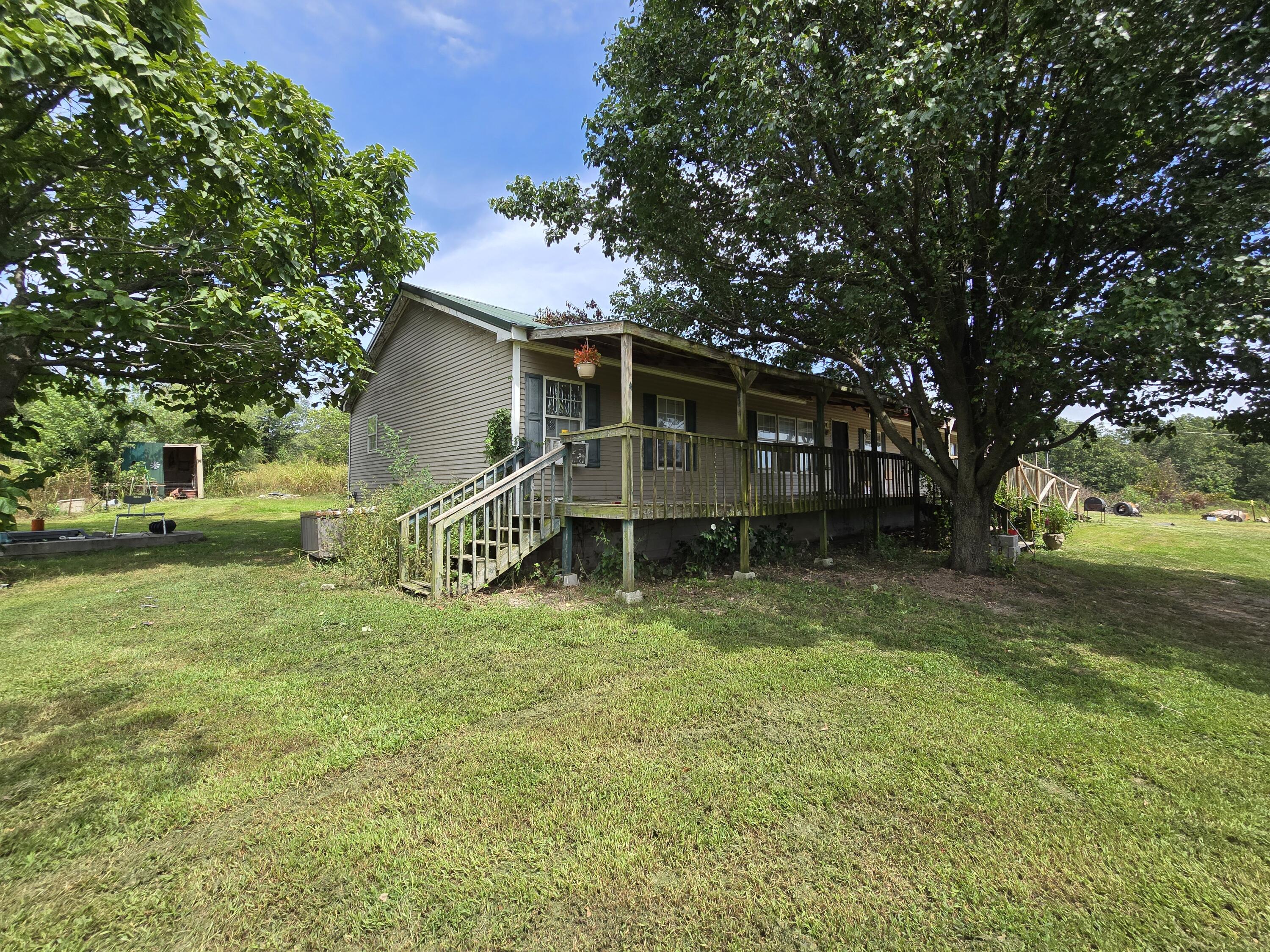 Photo 5 of 15 of 125 Crossroads Drive mobile home