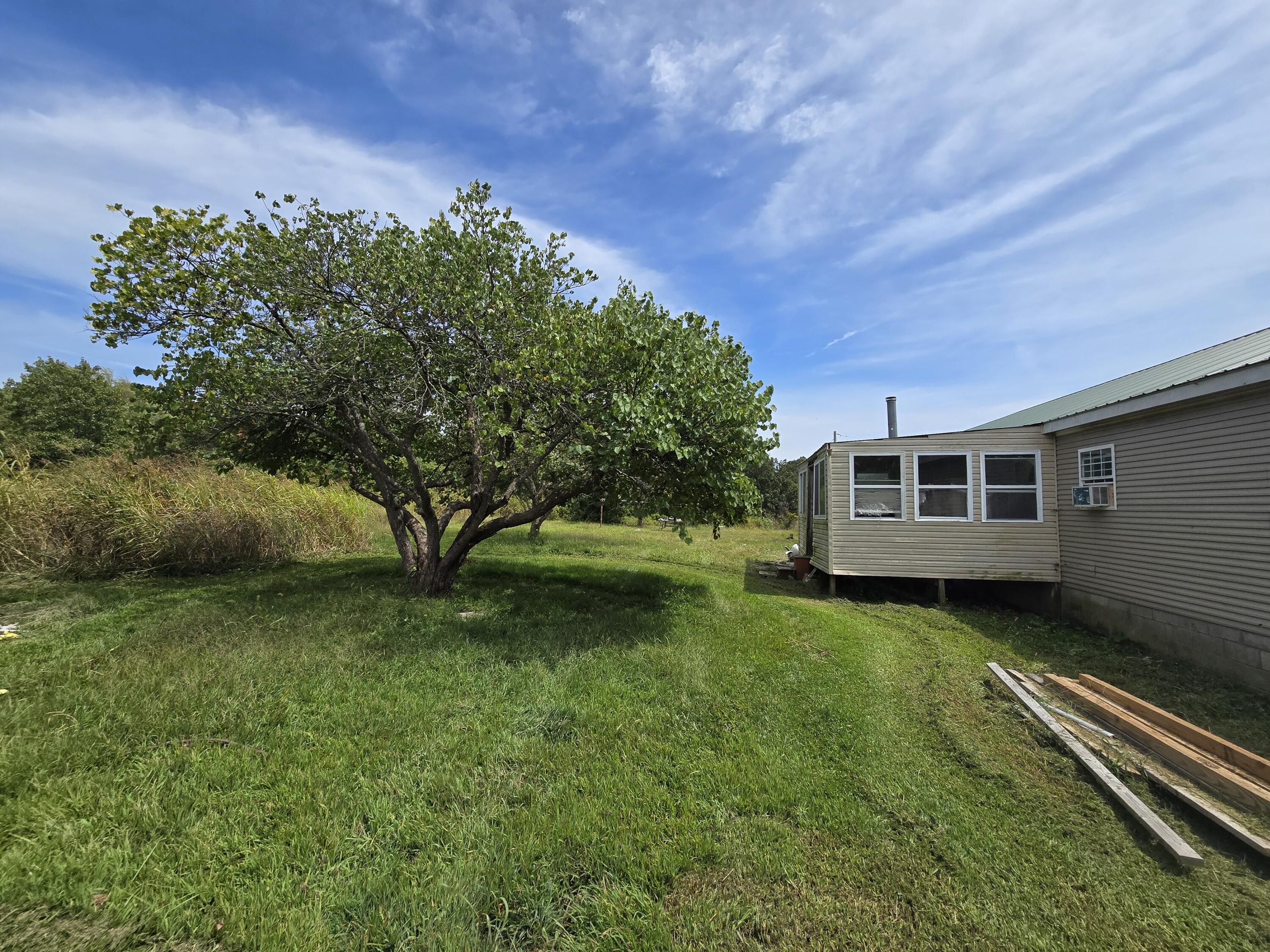 Photo 6 of 15 of 125 Crossroads Drive mobile home