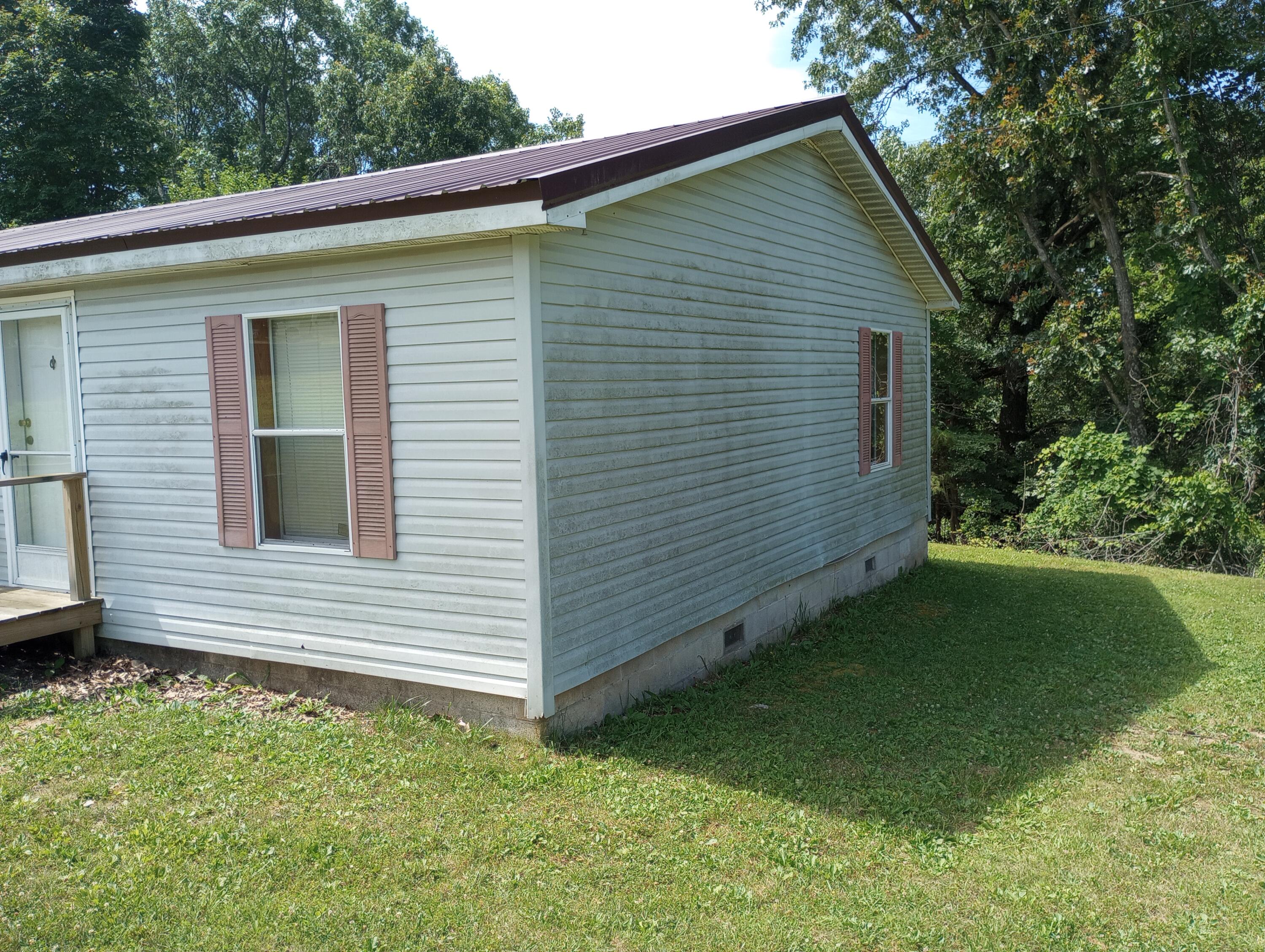 Photo 21 of 23 of 118 Grand Imperial Drive mobile home