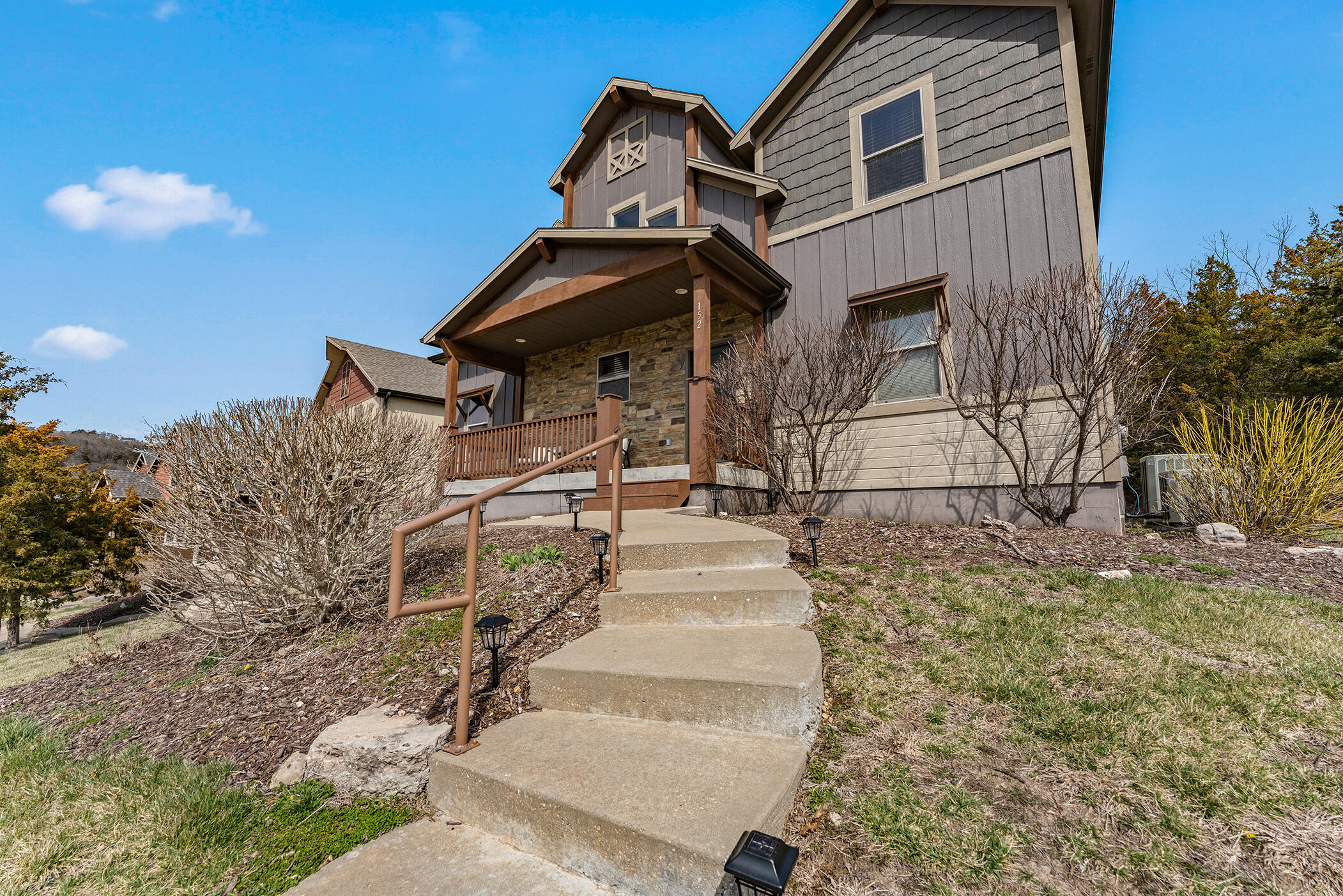 Photo 5 of 62 of 115 Streamside Drive condo