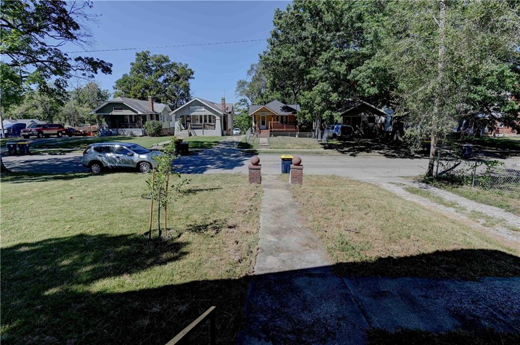 Photo 5 of 43 of 6139 S Benton Avenue house