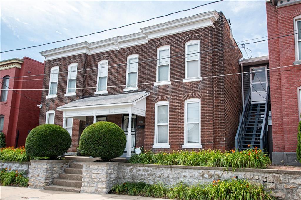 Photo 10 of 28 of 1105 E Missouri Avenue house