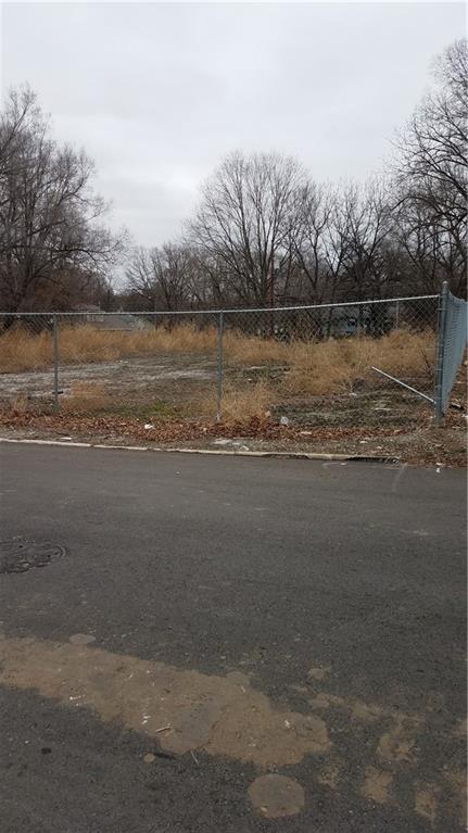 Photo 1 of 2 of 6921 Bellefontaine Avenue land