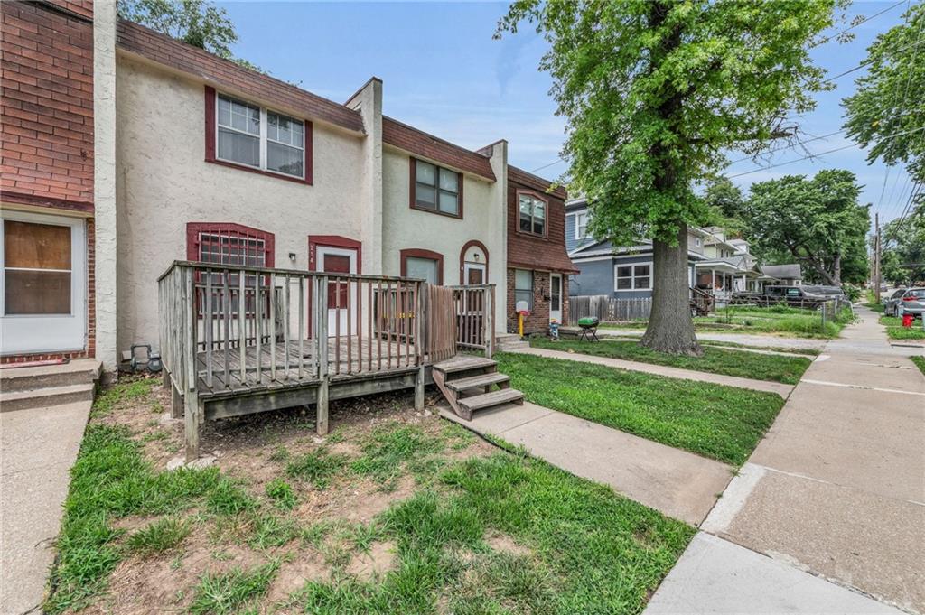 Photo 29 of 33 of 214 Indiana Avenue townhome