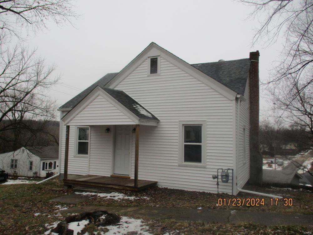 Photo 1 of 28 of 202 Wehrman Street house