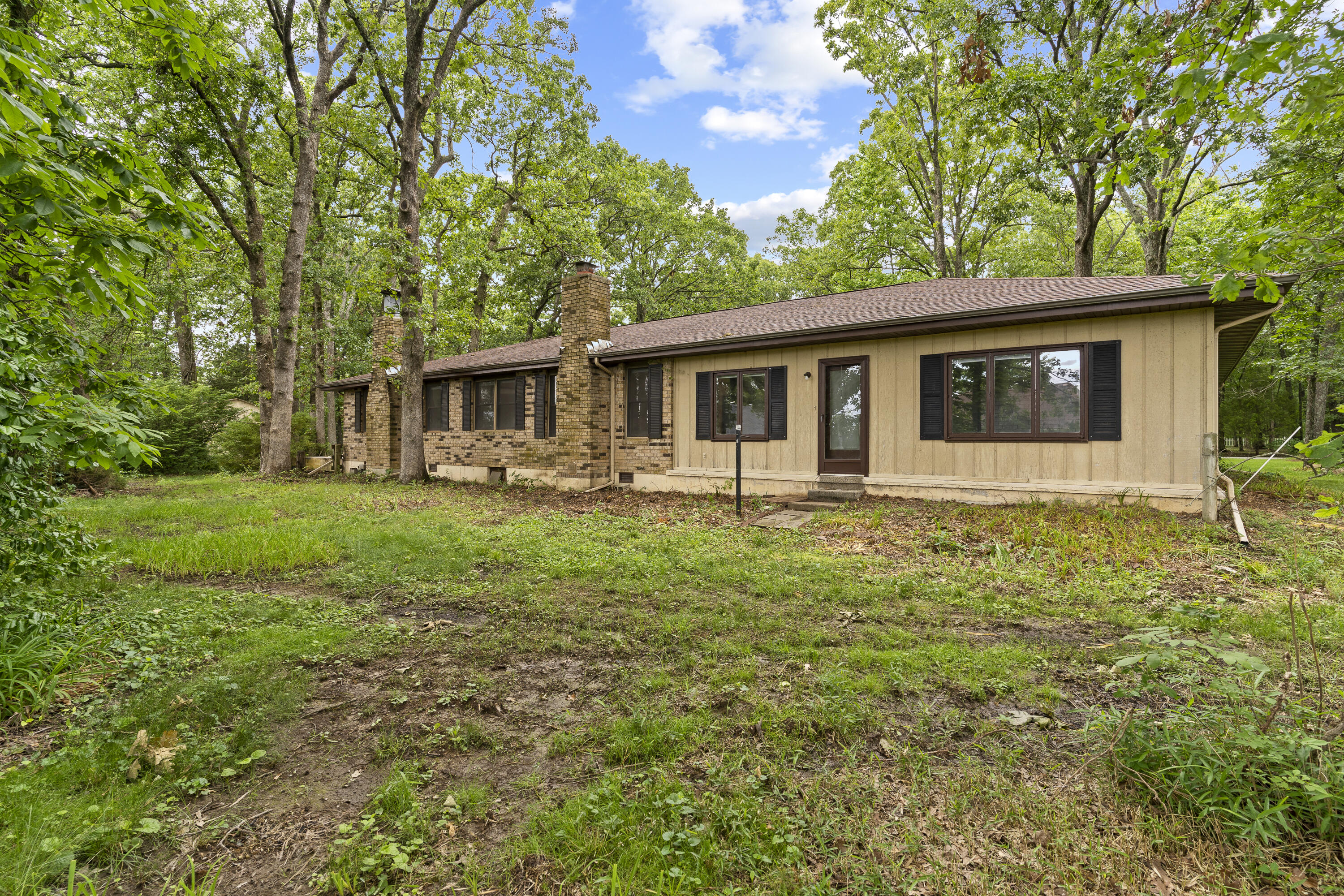 Photo 39 of 42 of 140 South Tanglewood Drive house