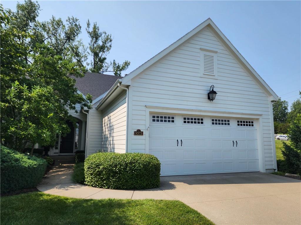 Photo 1 of 37 of 9573 Lime Stone Road townhome