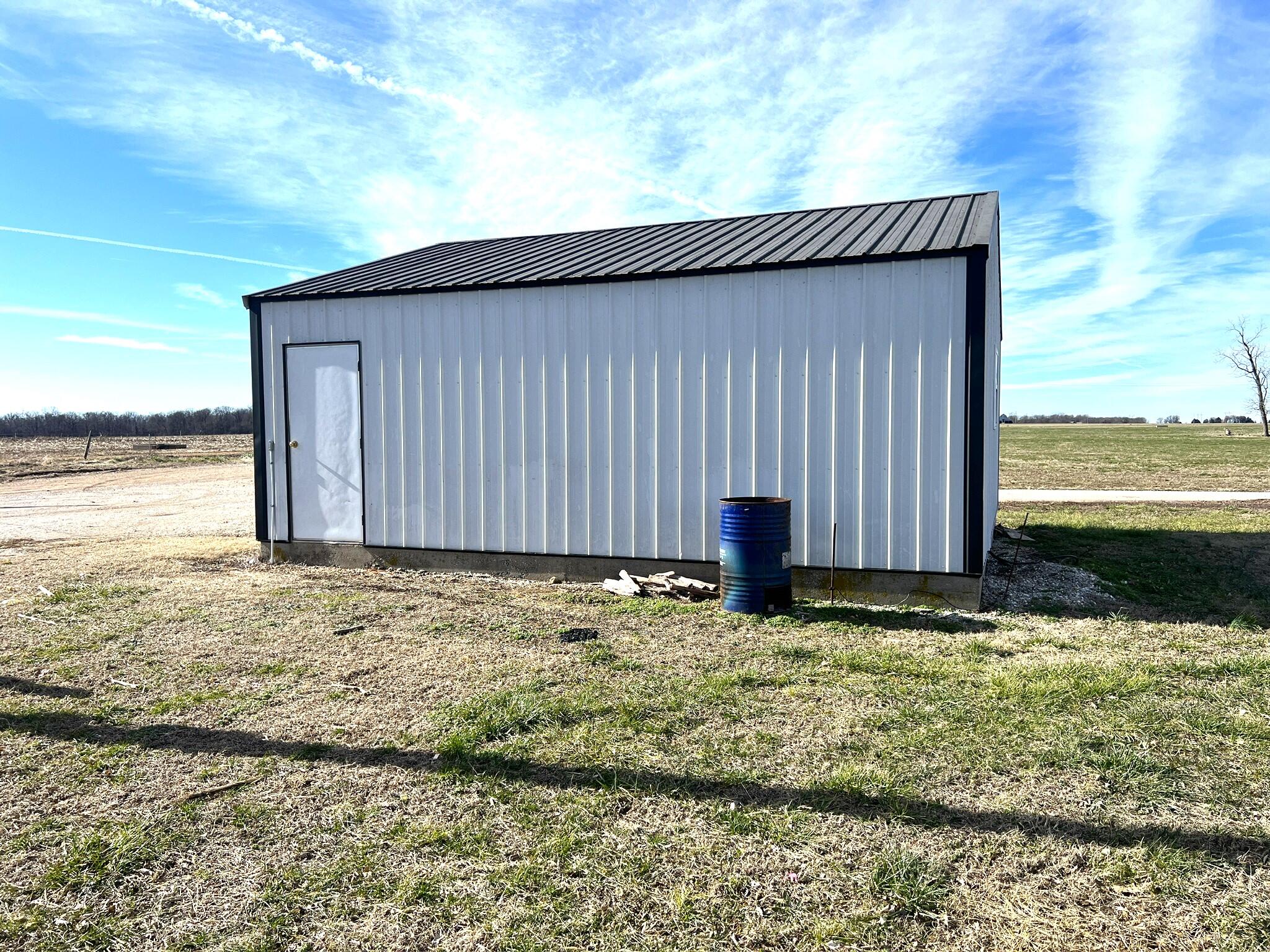 Photo 8 of 25 of 27700 Elder (5 Acres) Road mobile home