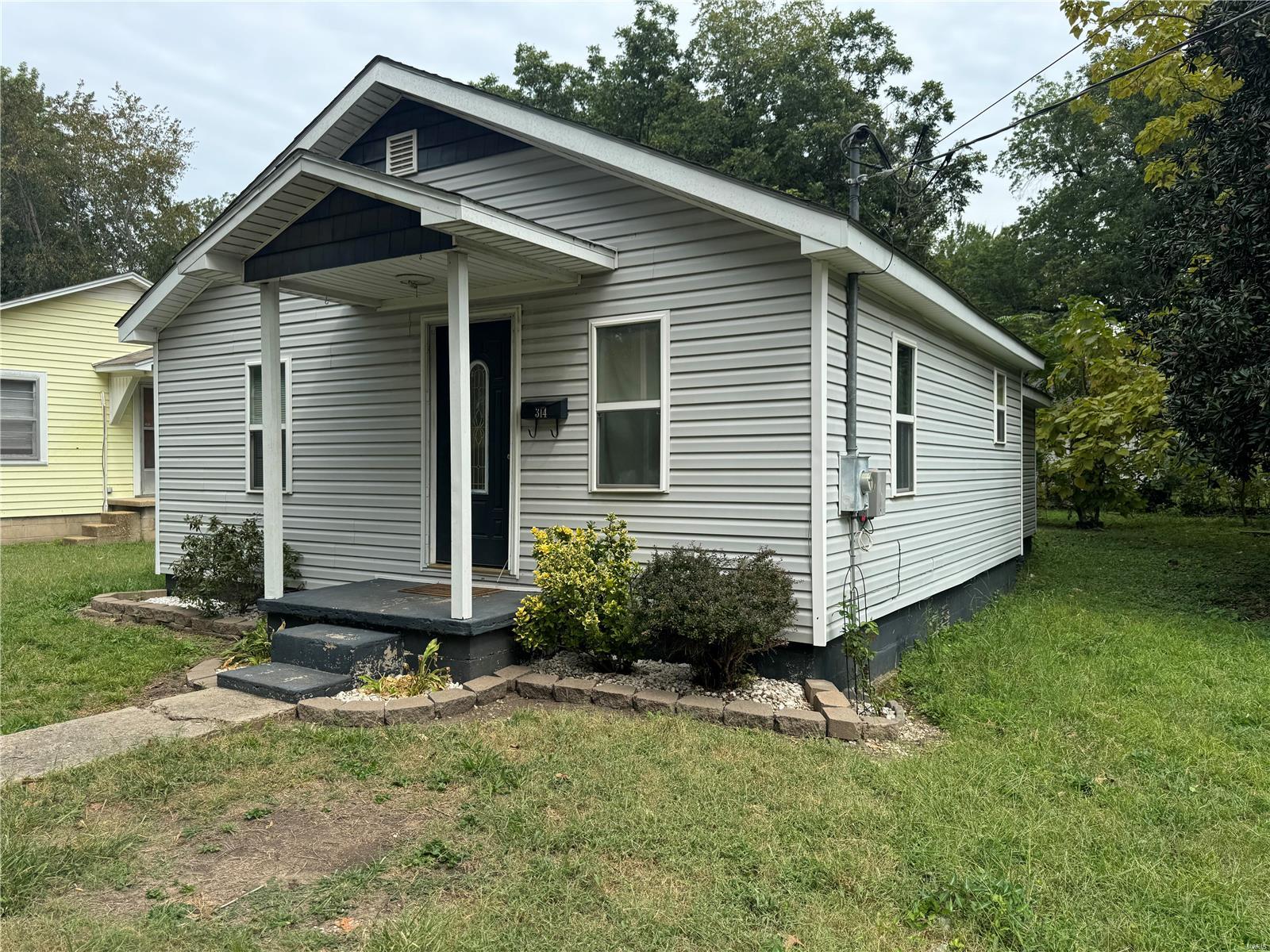 Photo 2 of 10 of 314 7th Street house