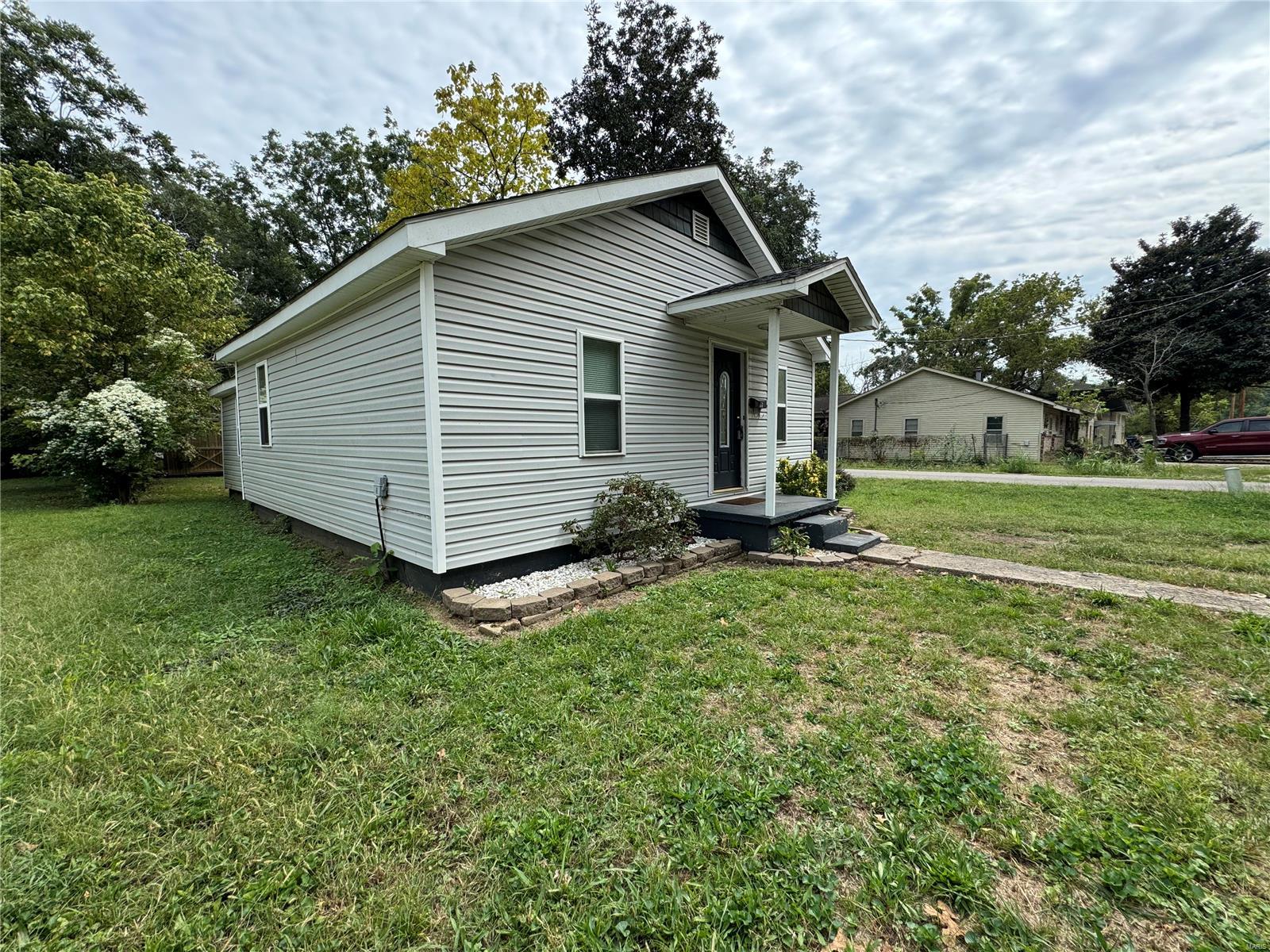 Photo 7 of 10 of 314 7th Street house