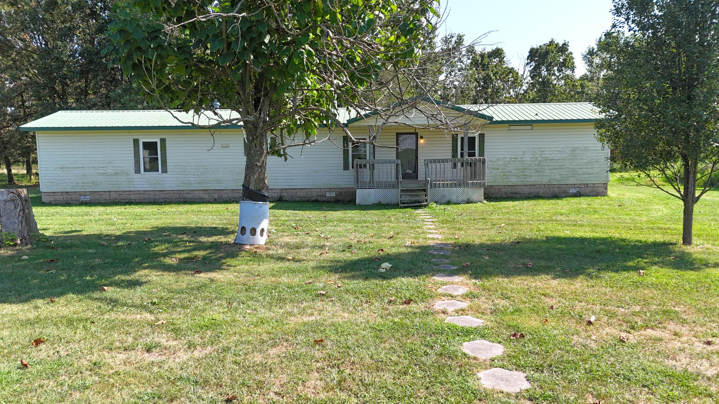 Photo 4 of 27 of 9008 East Farm Road 186 house