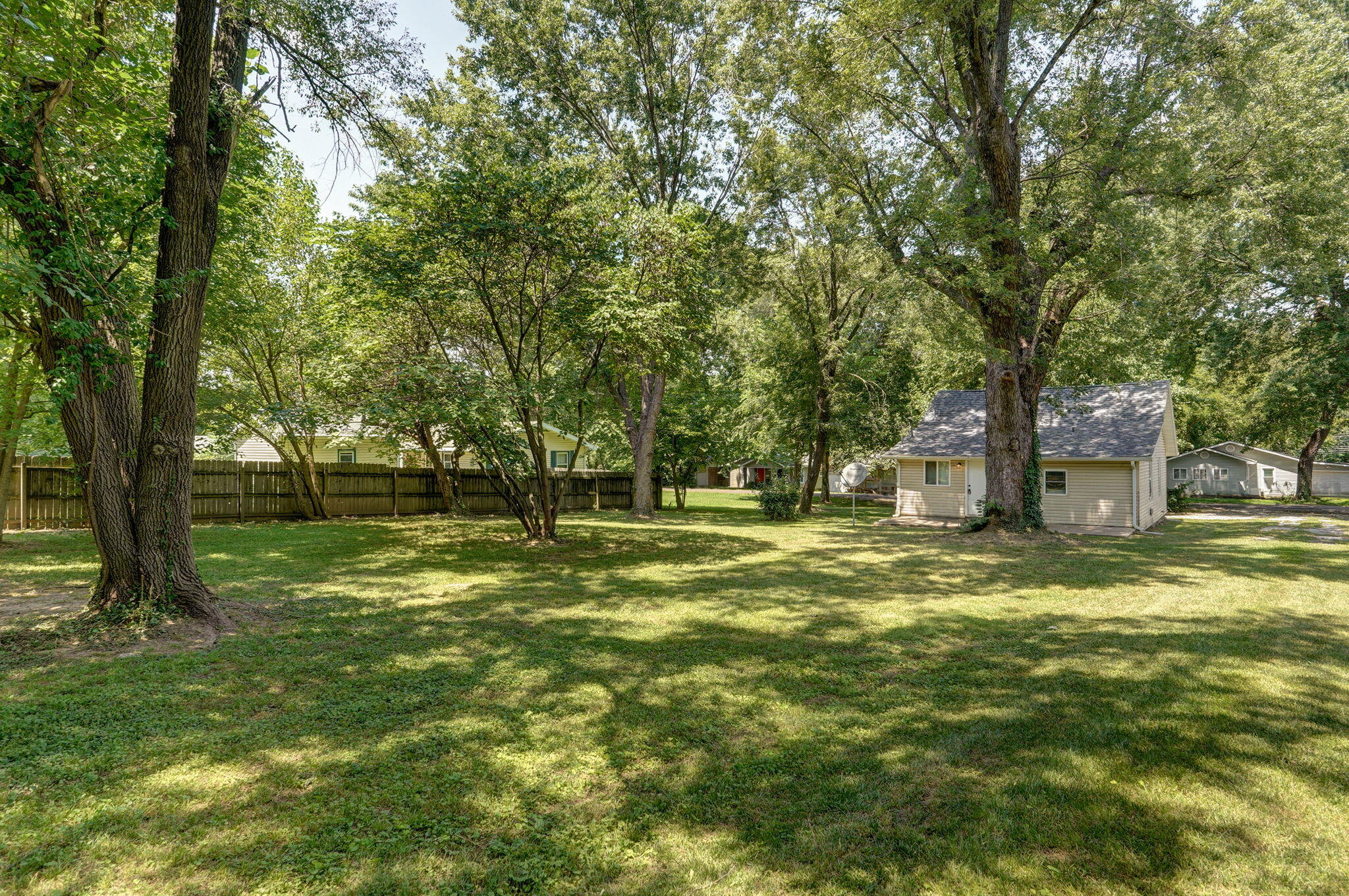 Photo 18 of 20 of 3134 West State Street house