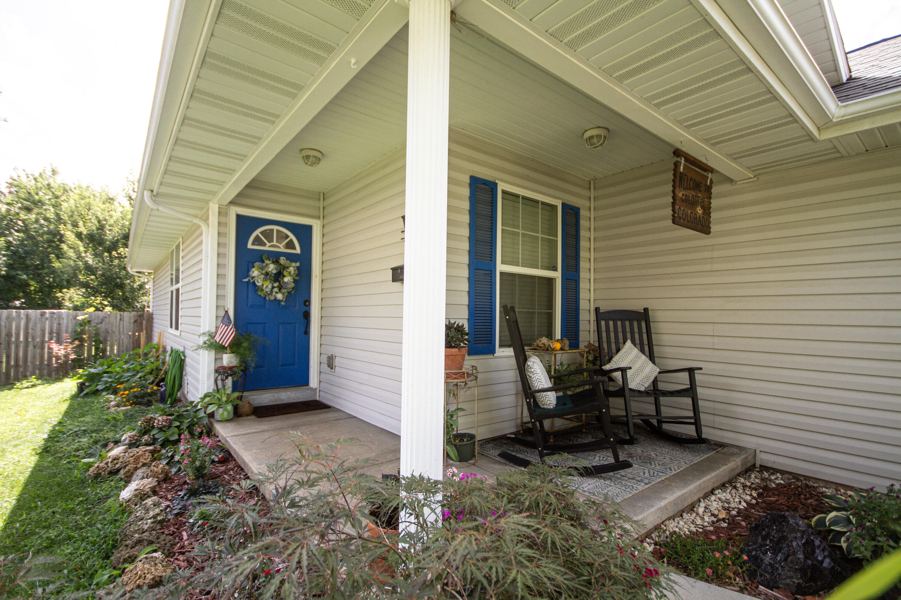 Photo 8 of 36 of 1656 North Marlan Avenue house