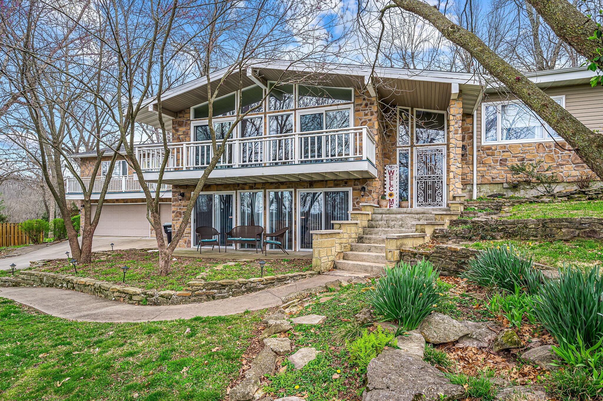 Photo 4 of 46 of 3324 East Redbud Street house