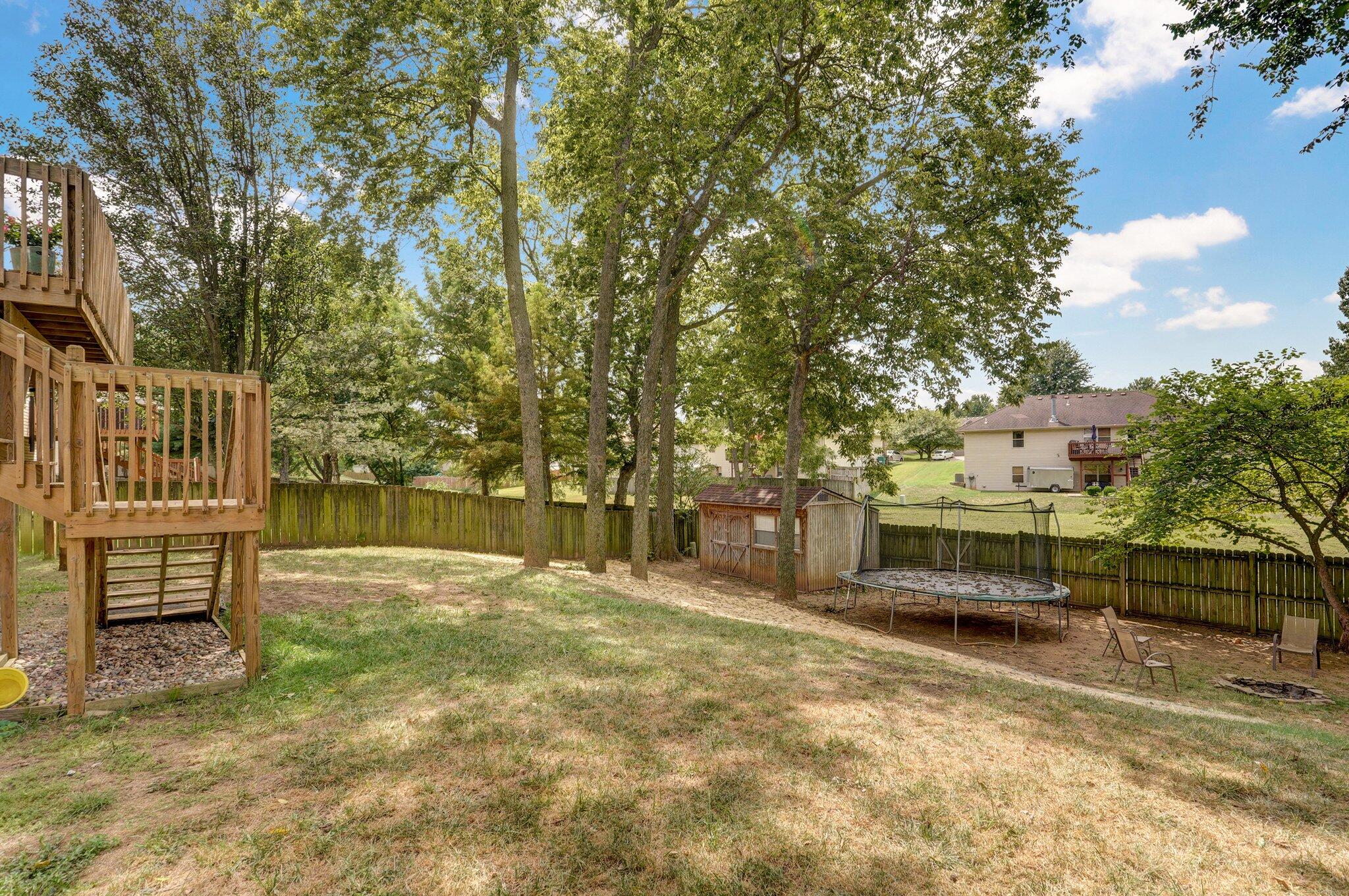 Photo 41 of 42 of 4325 South Hemlock Avenue house