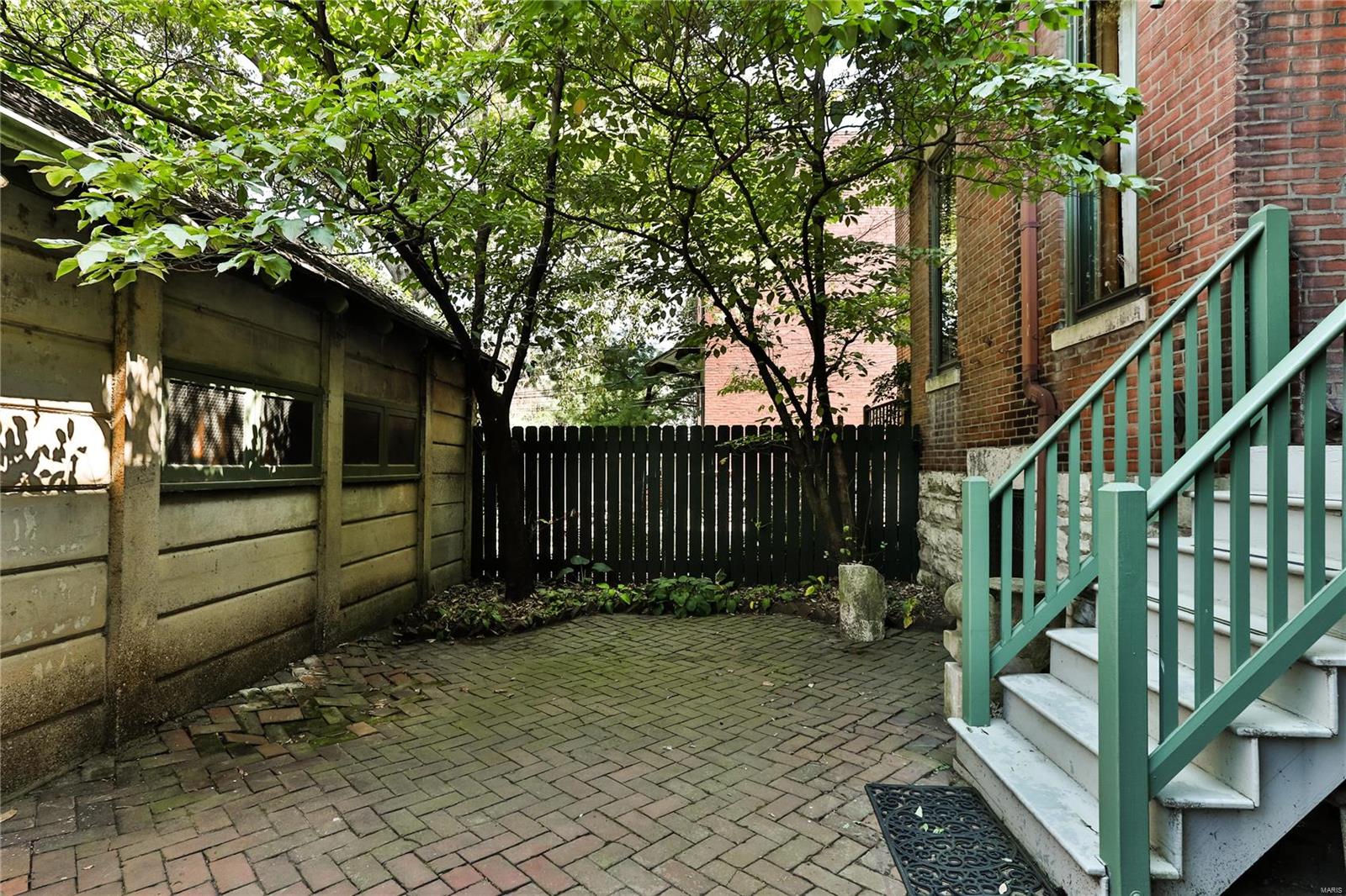 Photo 80 of 82 of 2249 Saint Louis Avenue townhome