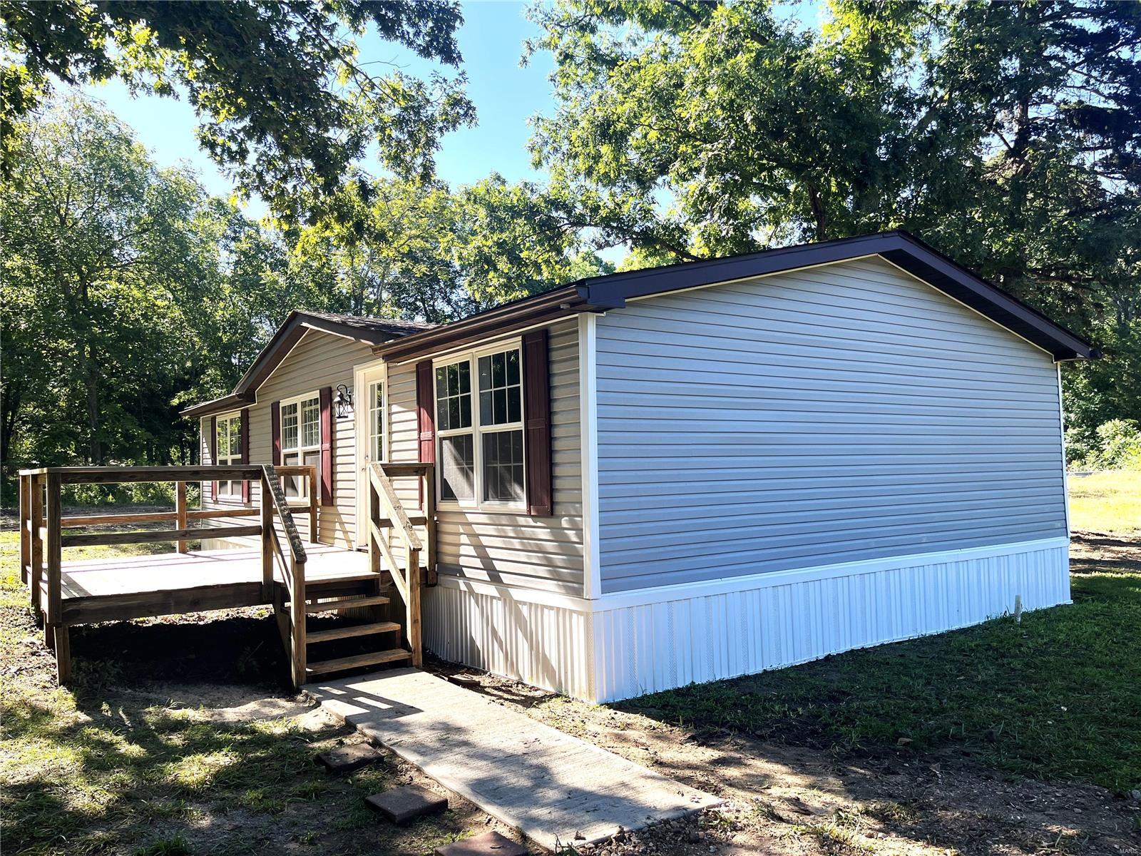 Photo 3 of 22 of 394 Long Spring Rd mobile home