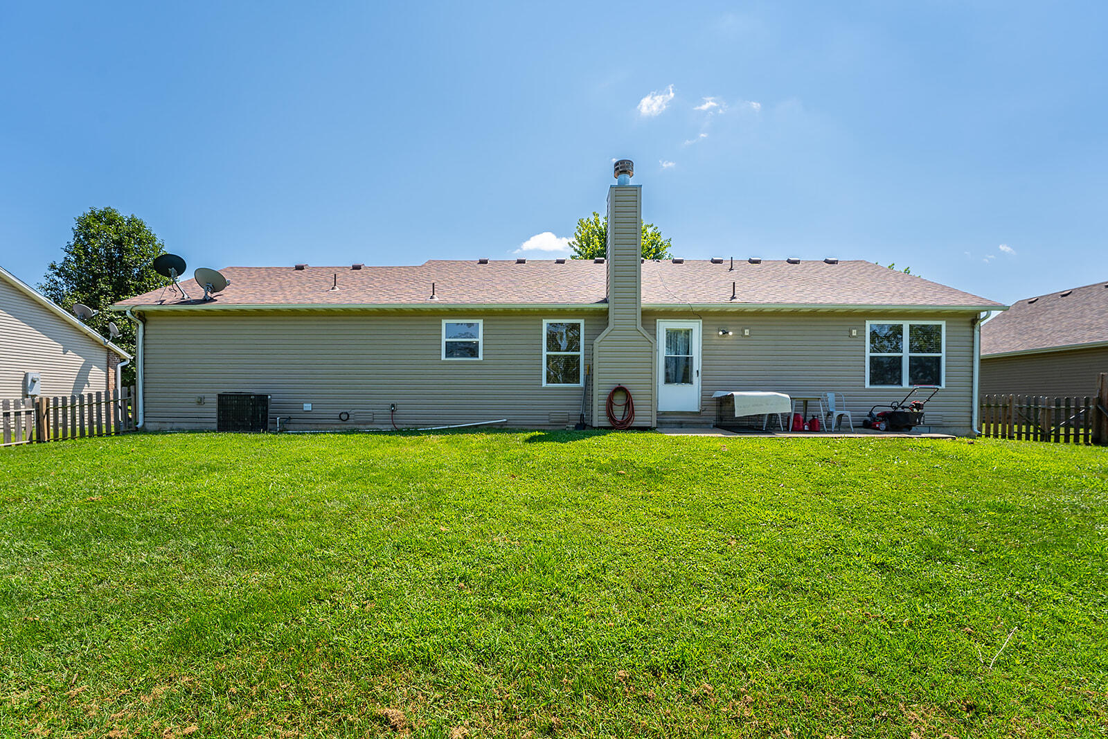 Photo 9 of 9 of 414 East Kennedy Street house