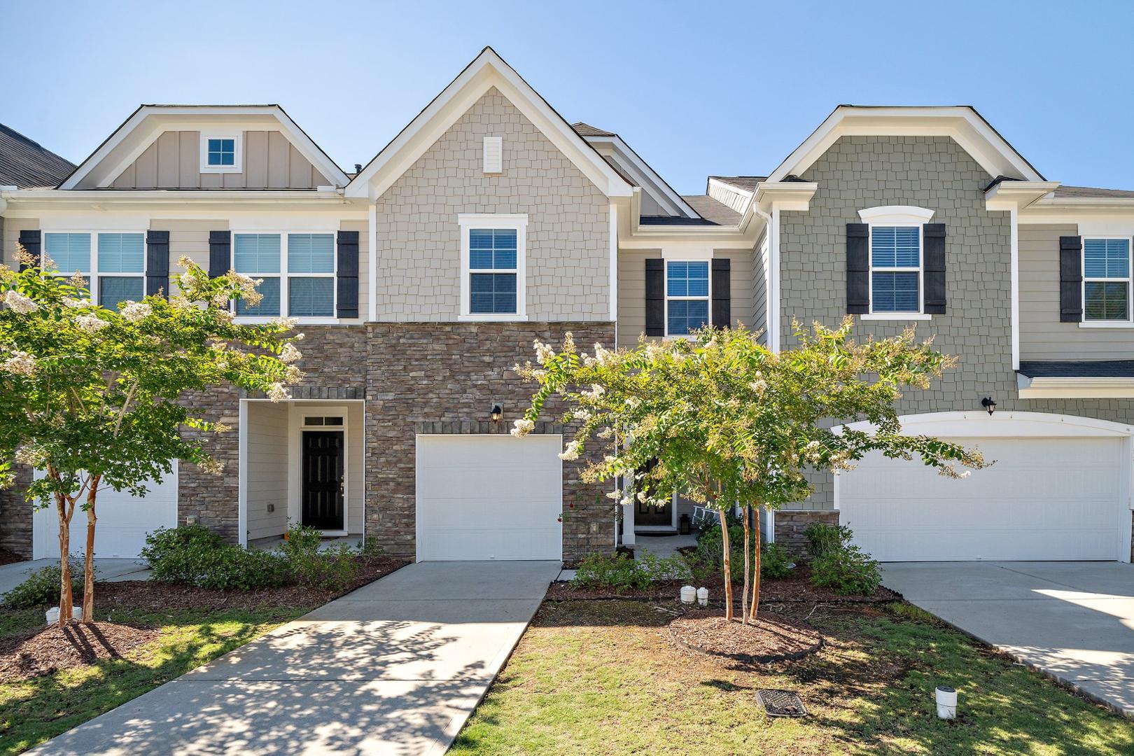 Photo 2 of 17 of 835 New Derby Lane townhome