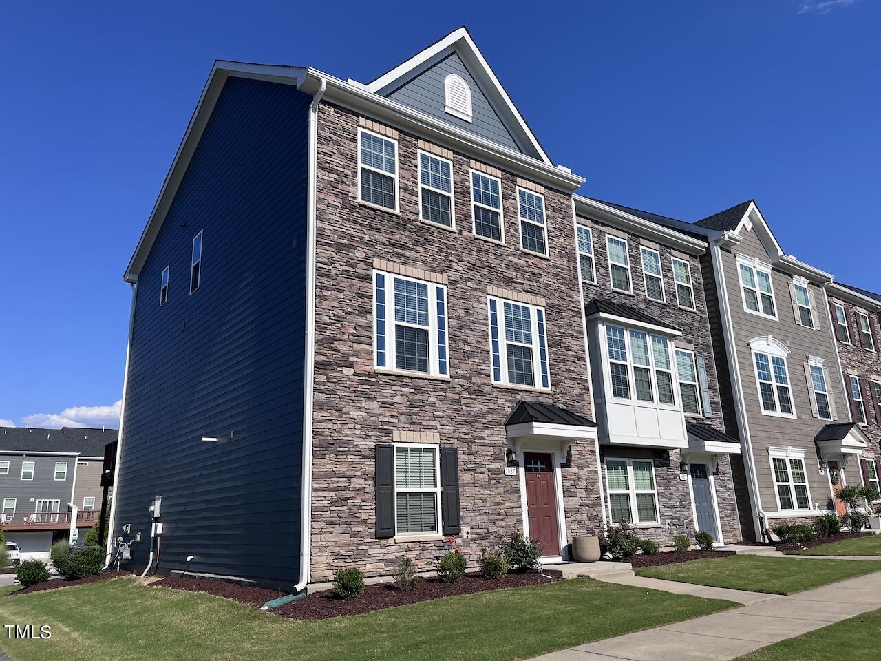 Photo 1 of 27 of 1087 Branch Line Lane townhome