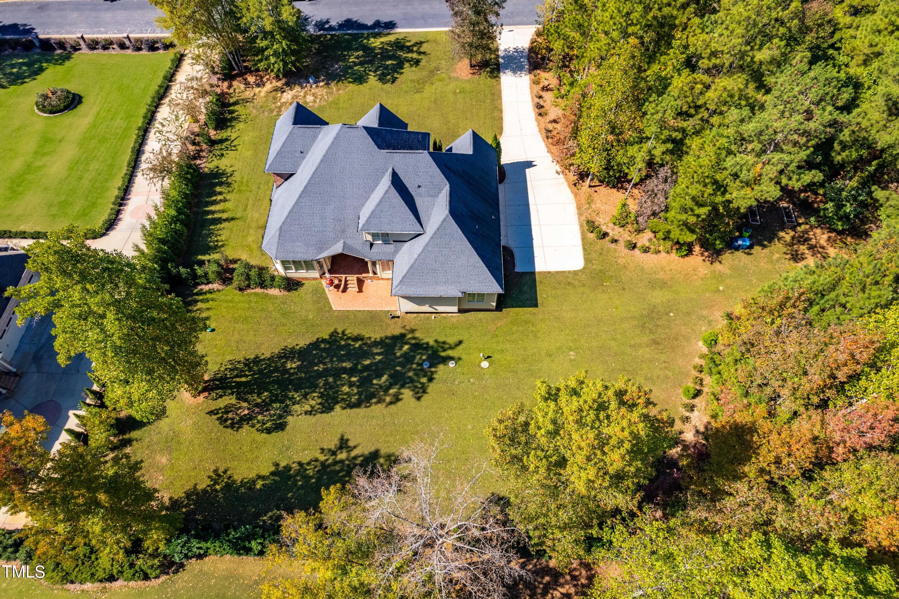 Photo 2 of 29 of 3908 Chaumont Drive house