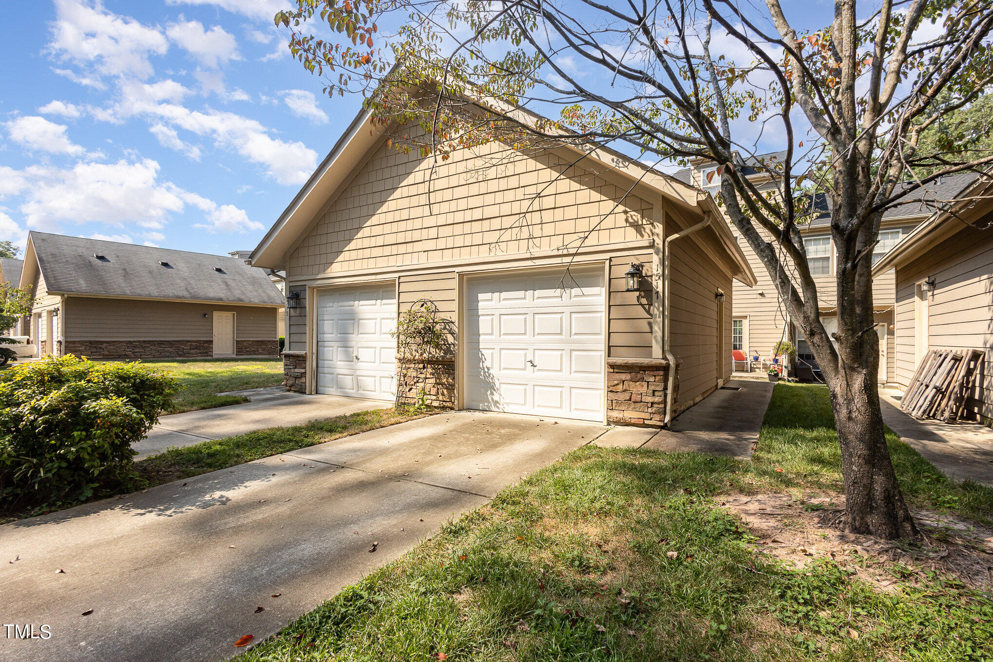 Photo 21 of 21 of 1517 Waterland Drive townhome