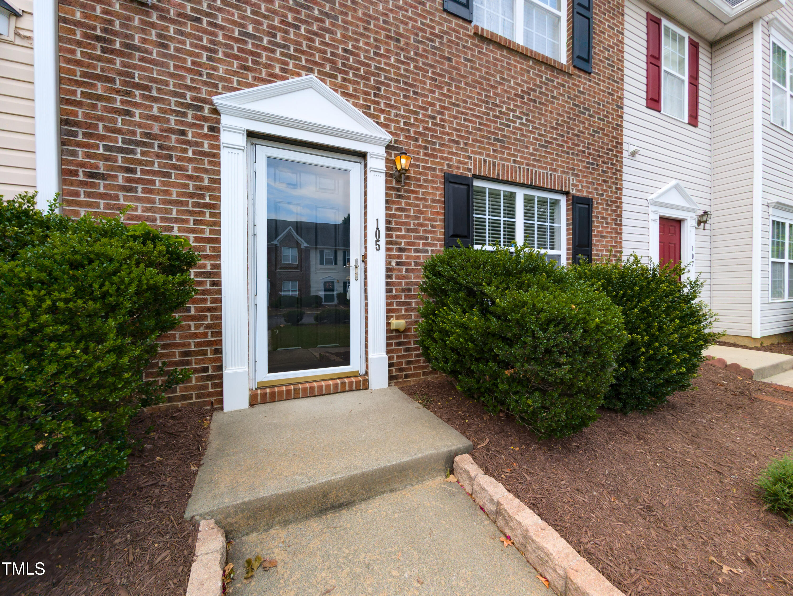 Photo 3 of 32 of 105 Parkerson Lane townhome