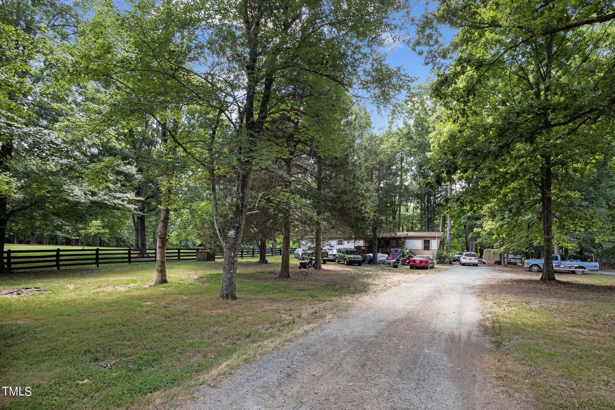 Photo 2 of 20 of 7317 Johnson Mill Road mobile home