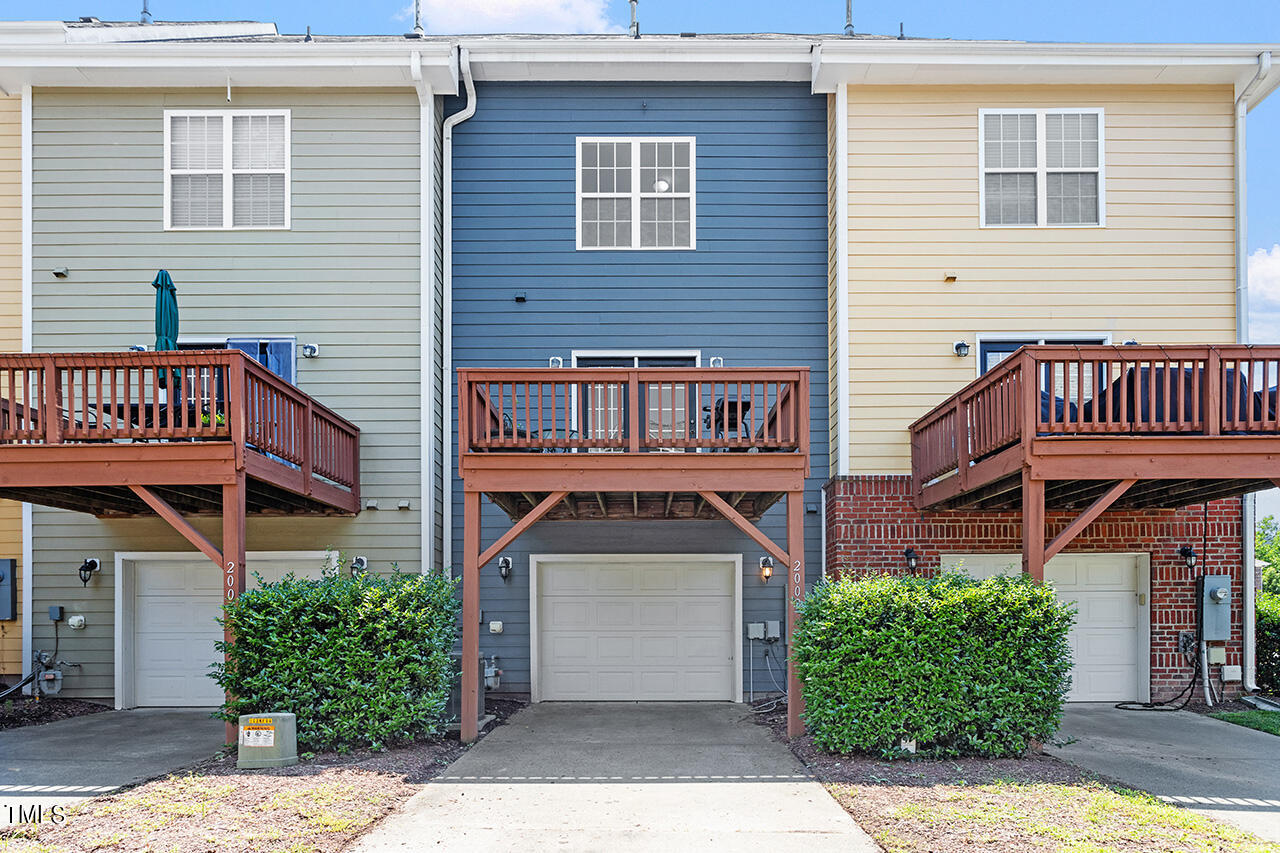 Photo 26 of 27 of 2003 Summerhouse Road townhome