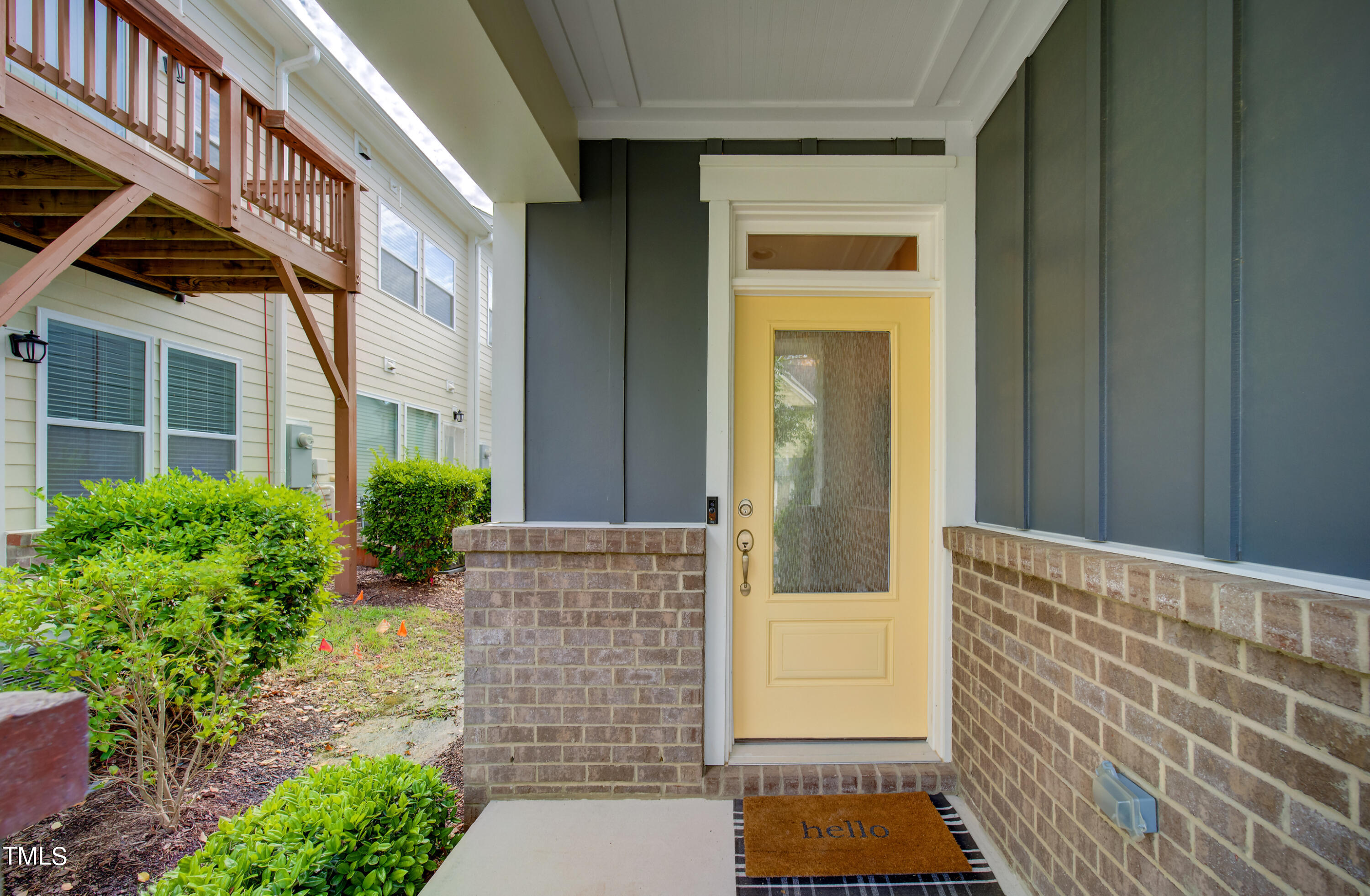 Photo 2 of 34 of 146 Manordale Drive townhome