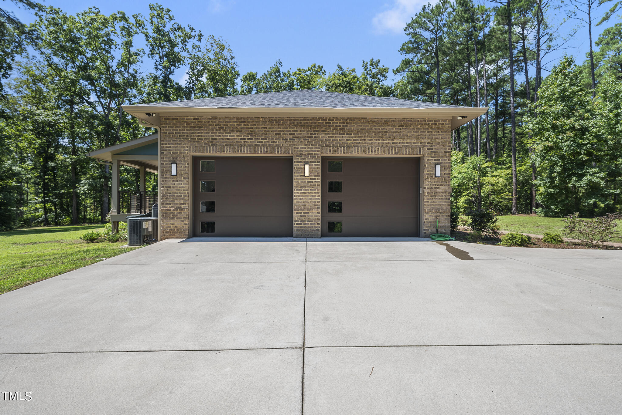 Photo 6 of 60 of 38 Kingbird Lane house