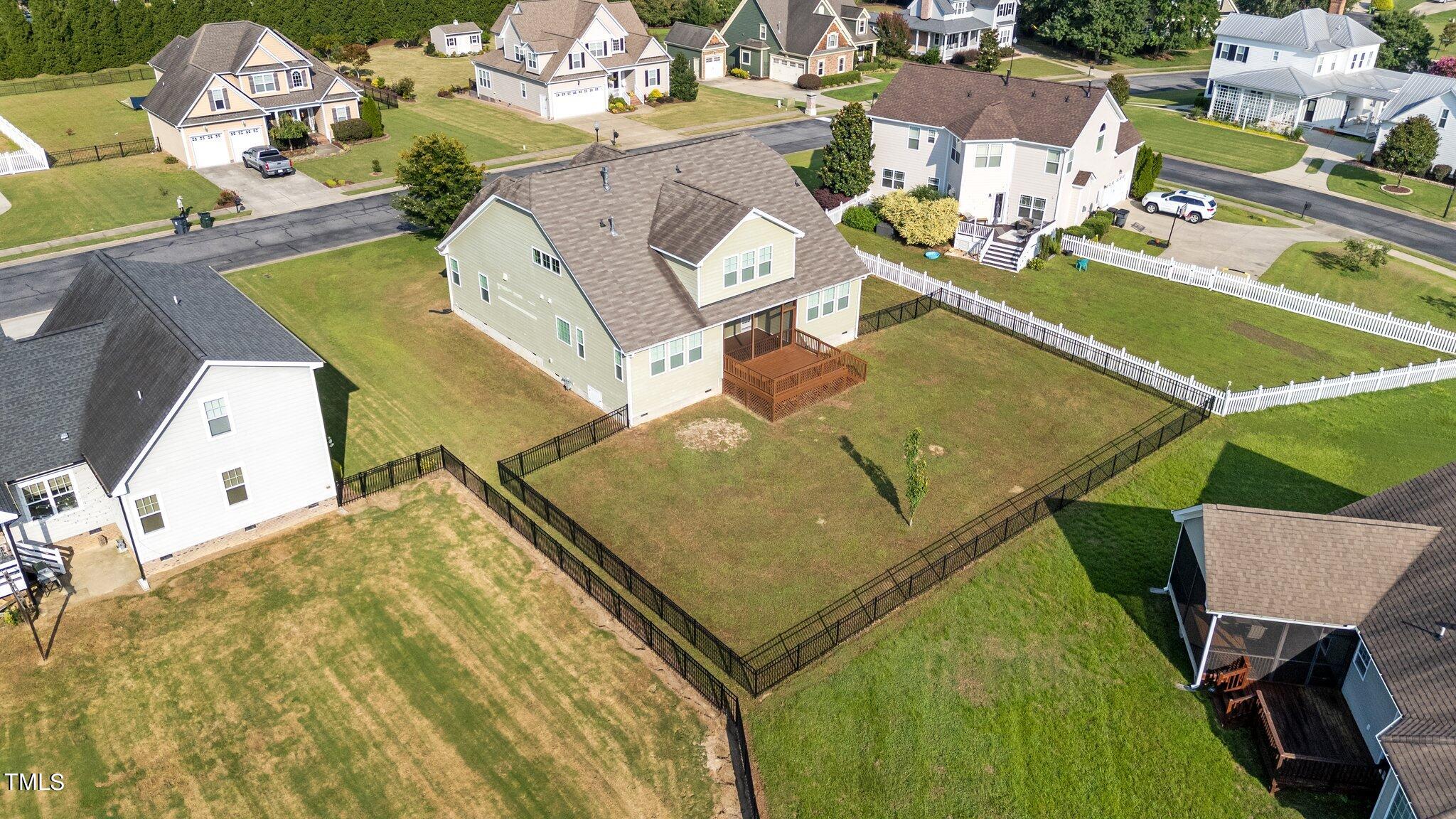 Photo 15 of 55 of 225 Beckwith Avenue house