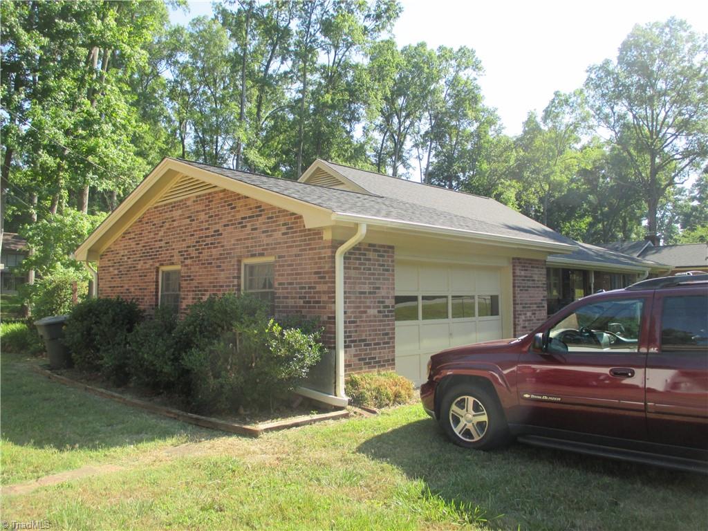 Photo 6 of 22 of 135 Devonway Street house