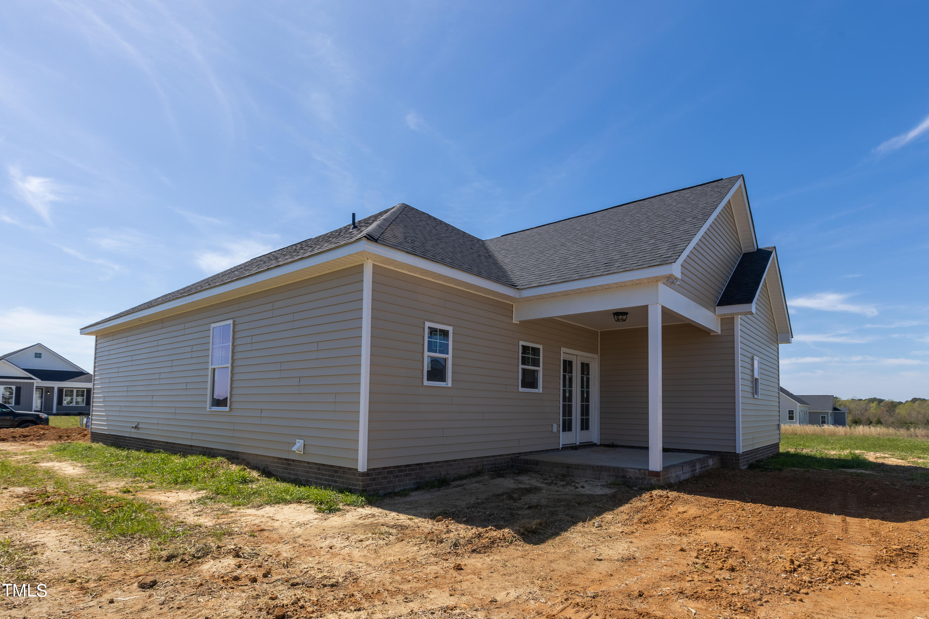 Photo 5 of 8 of 3814 Valleyfield Lane house