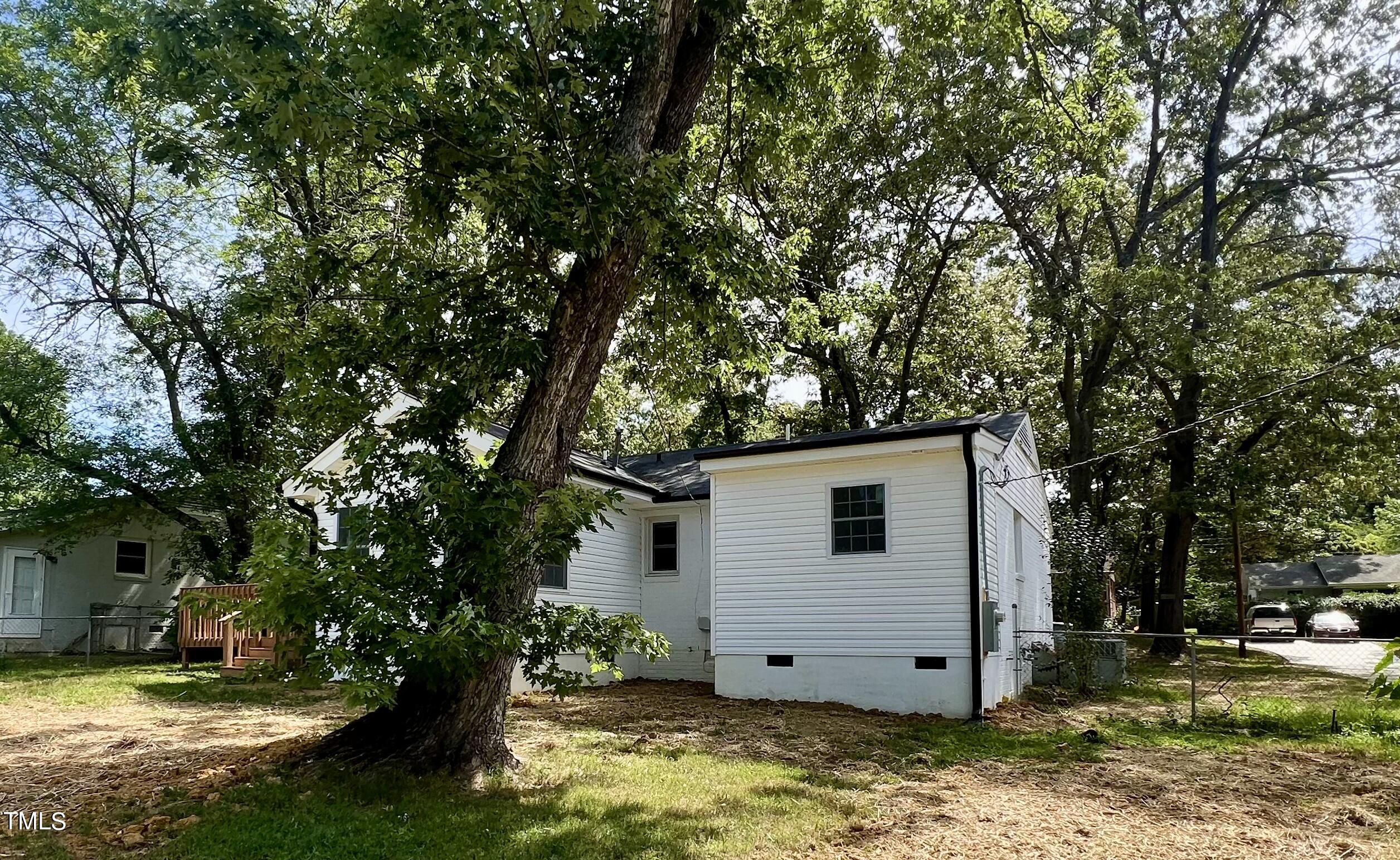 Photo 6 of 10 of 316 Clapp Street house